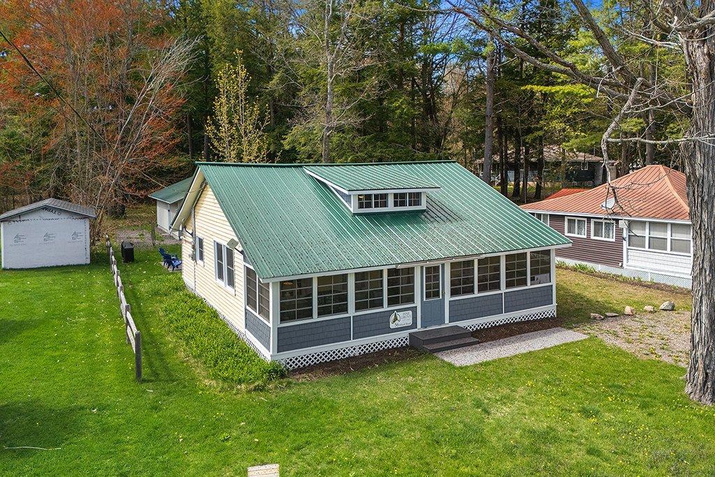 









56


Ch. Wharf

,
Bristol,




QC
J0X1G0

