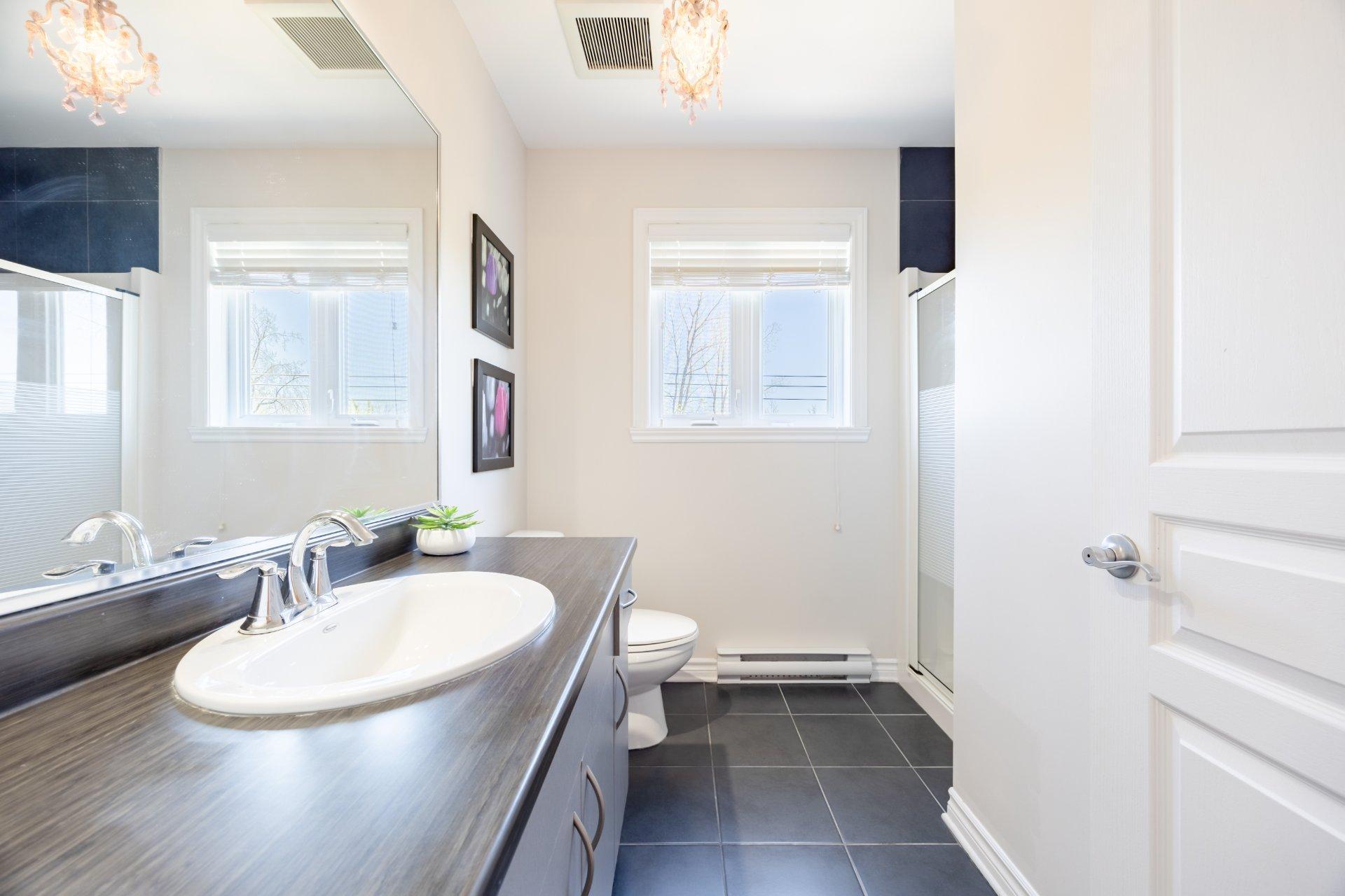 









18864


Rue du Traineau

,
Montréal (Pierrefonds-Roxboro),




QC
H9K0A1

