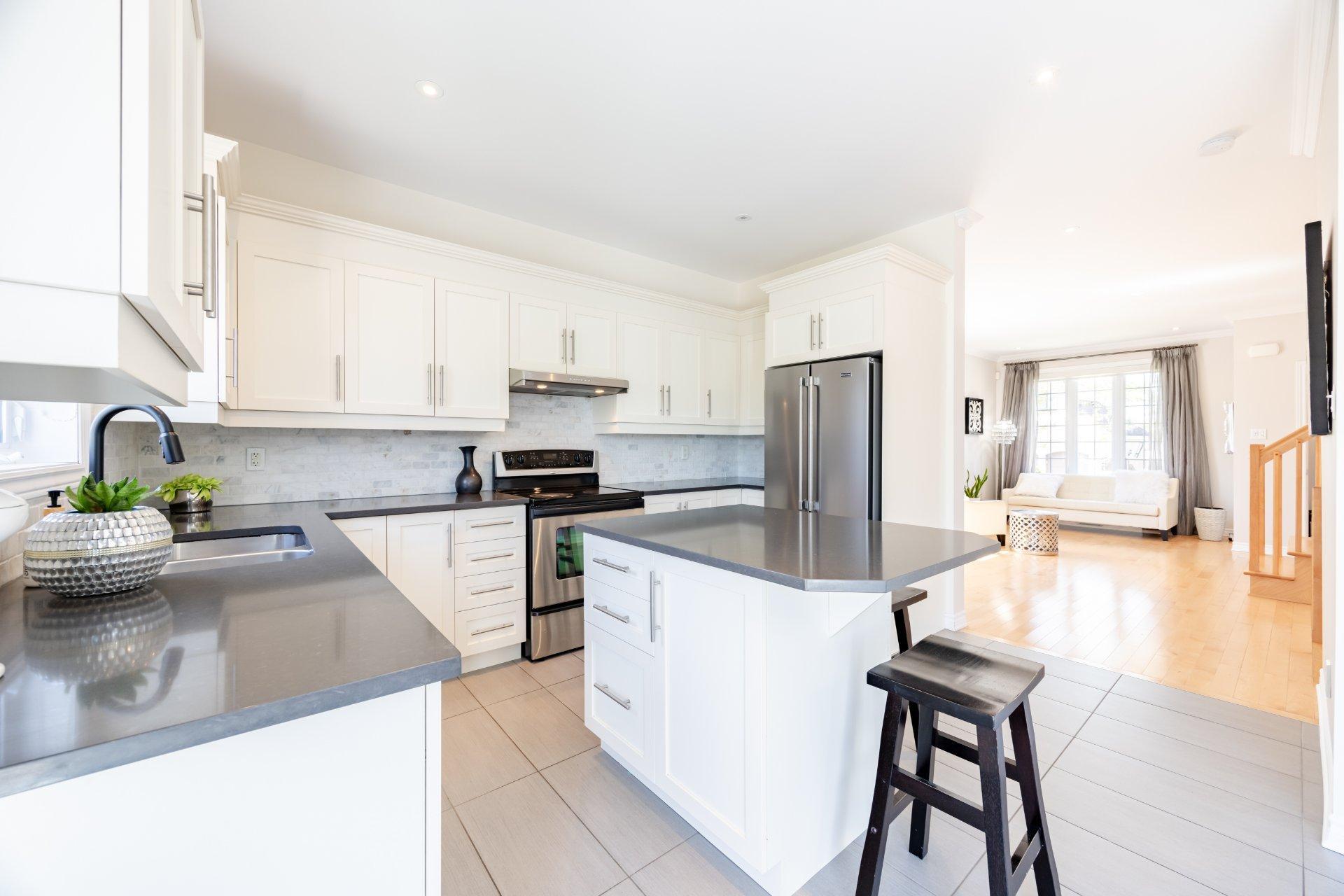 









18864


Rue du Traineau

,
Montréal (Pierrefonds-Roxboro),




QC
H9K0A1

