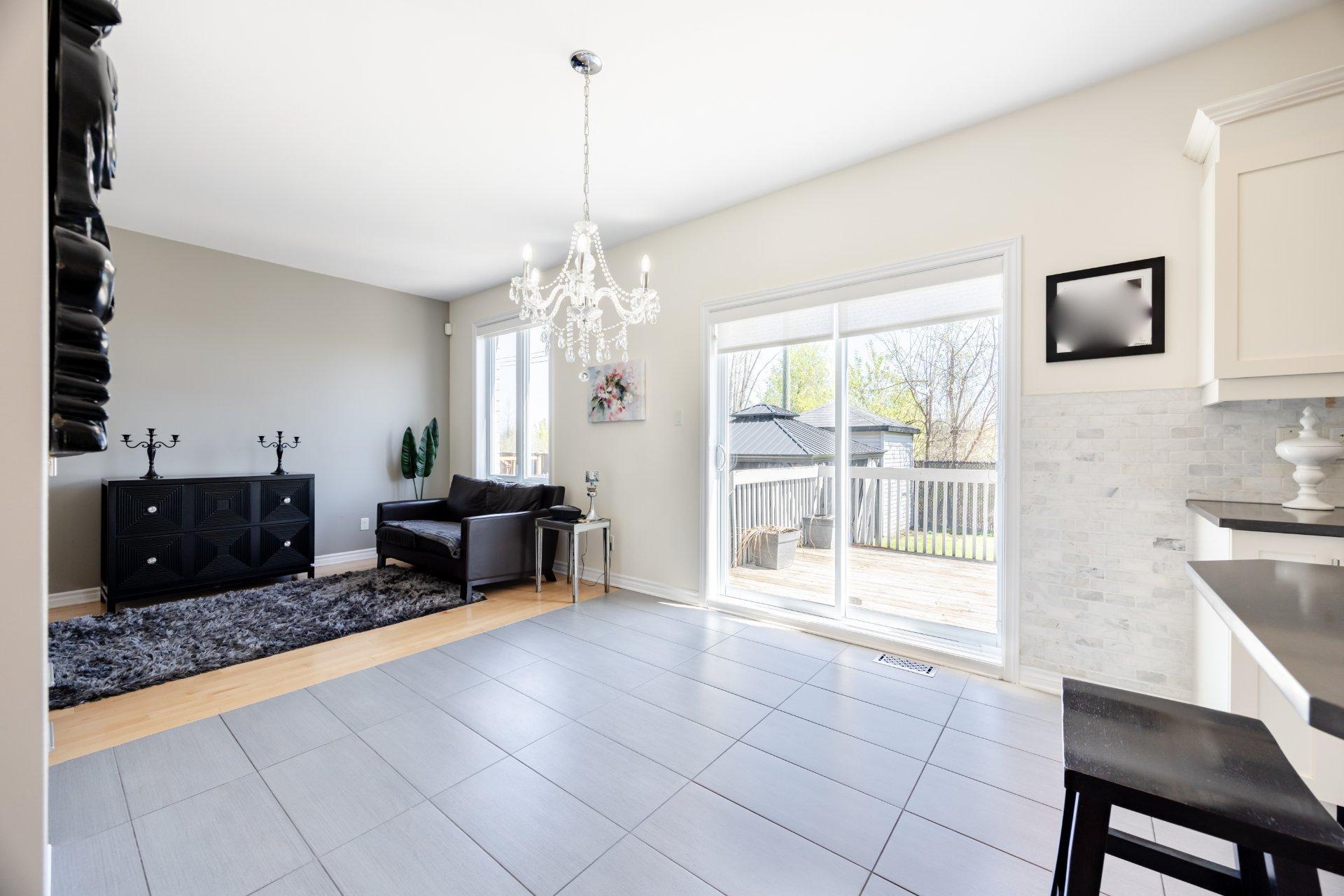 









18864


Rue du Traineau

,
Montréal (Pierrefonds-Roxboro),




QC
H9K0A1

