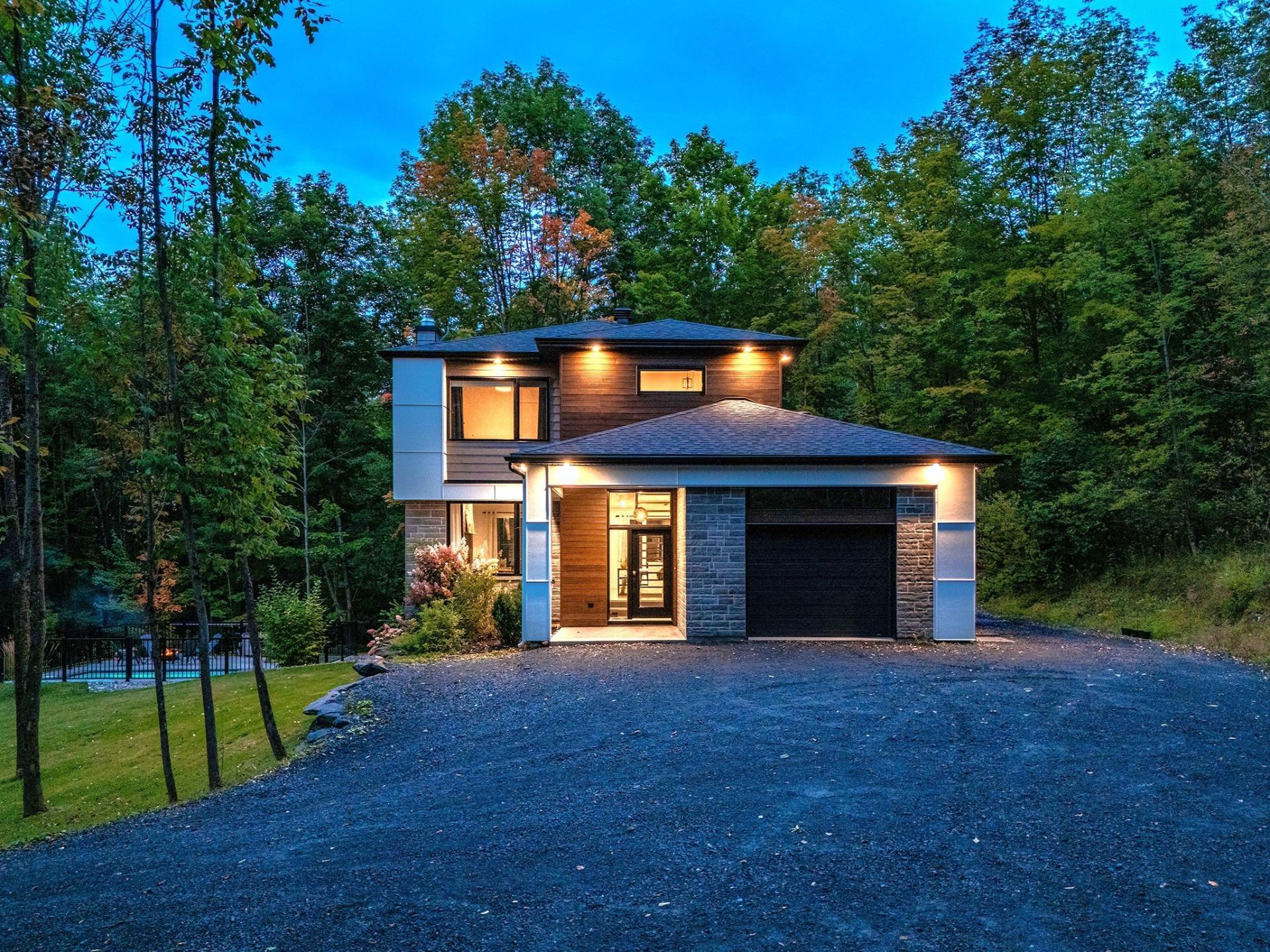 









4535


Ch. de Capelton

,
Hatley - Canton,




QC
J0B2C0

