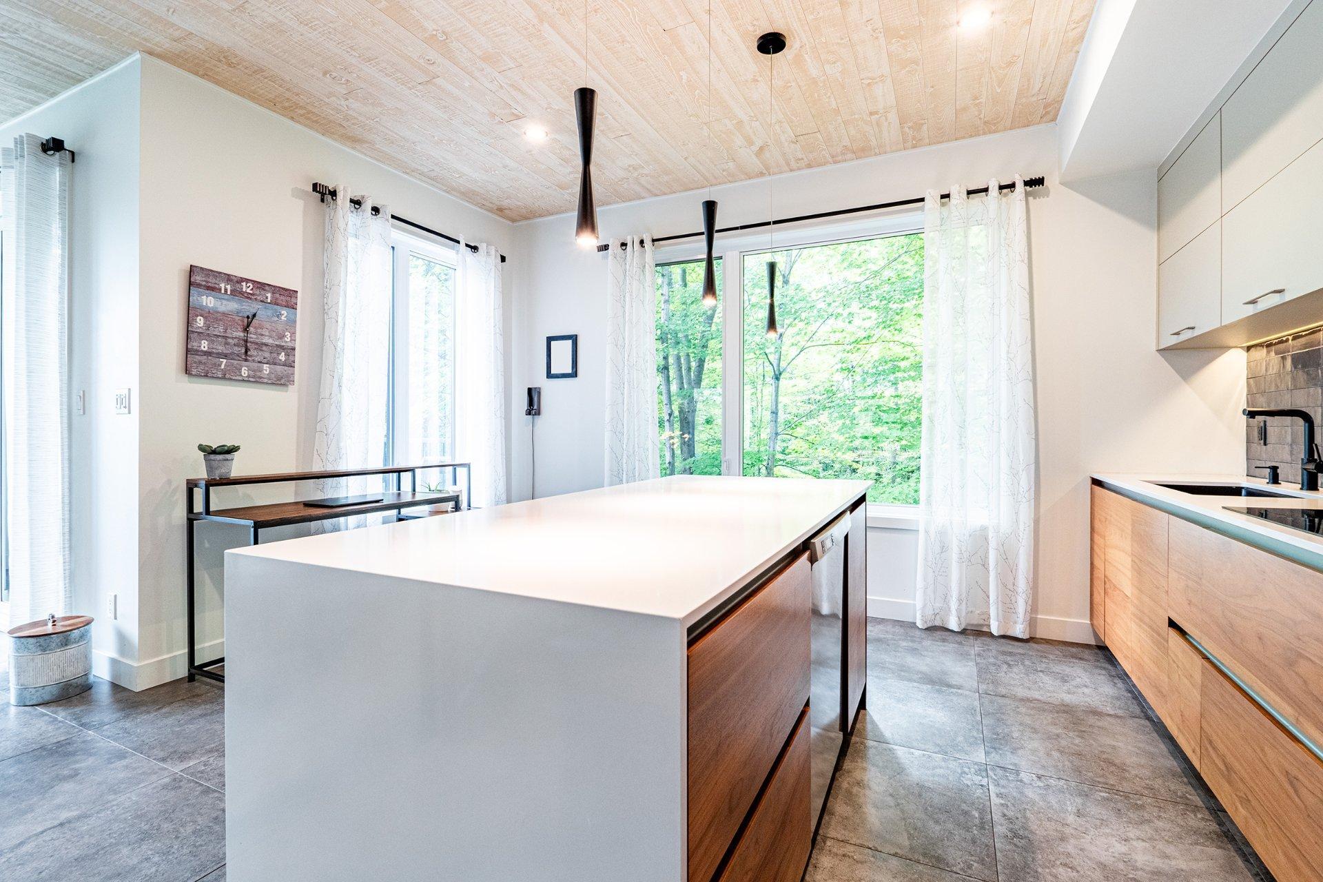 









4535


Ch. de Capelton

,
Hatley - Canton,




QC
J0B2C0

