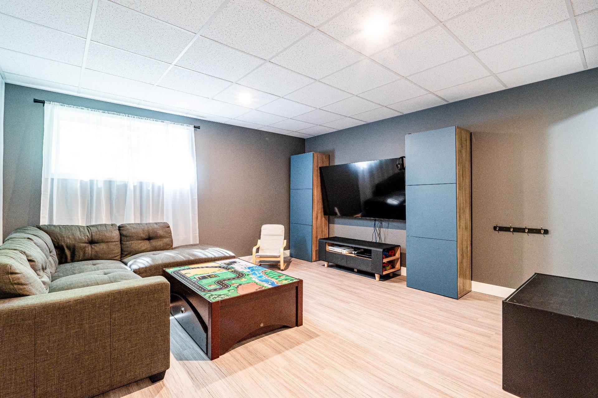 









4535


Ch. de Capelton

,
Hatley - Canton,




QC
J0B2C0

