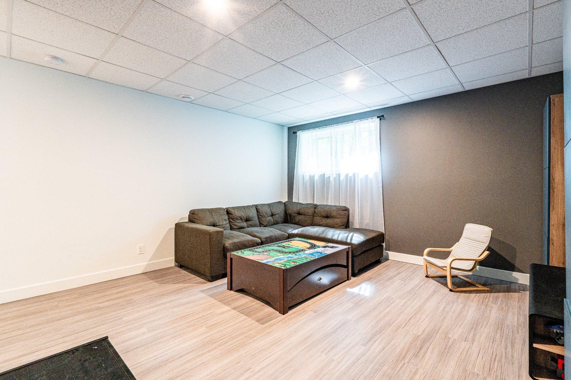









4535


Ch. de Capelton

,
Hatley - Canton,




QC
J0B2C0

