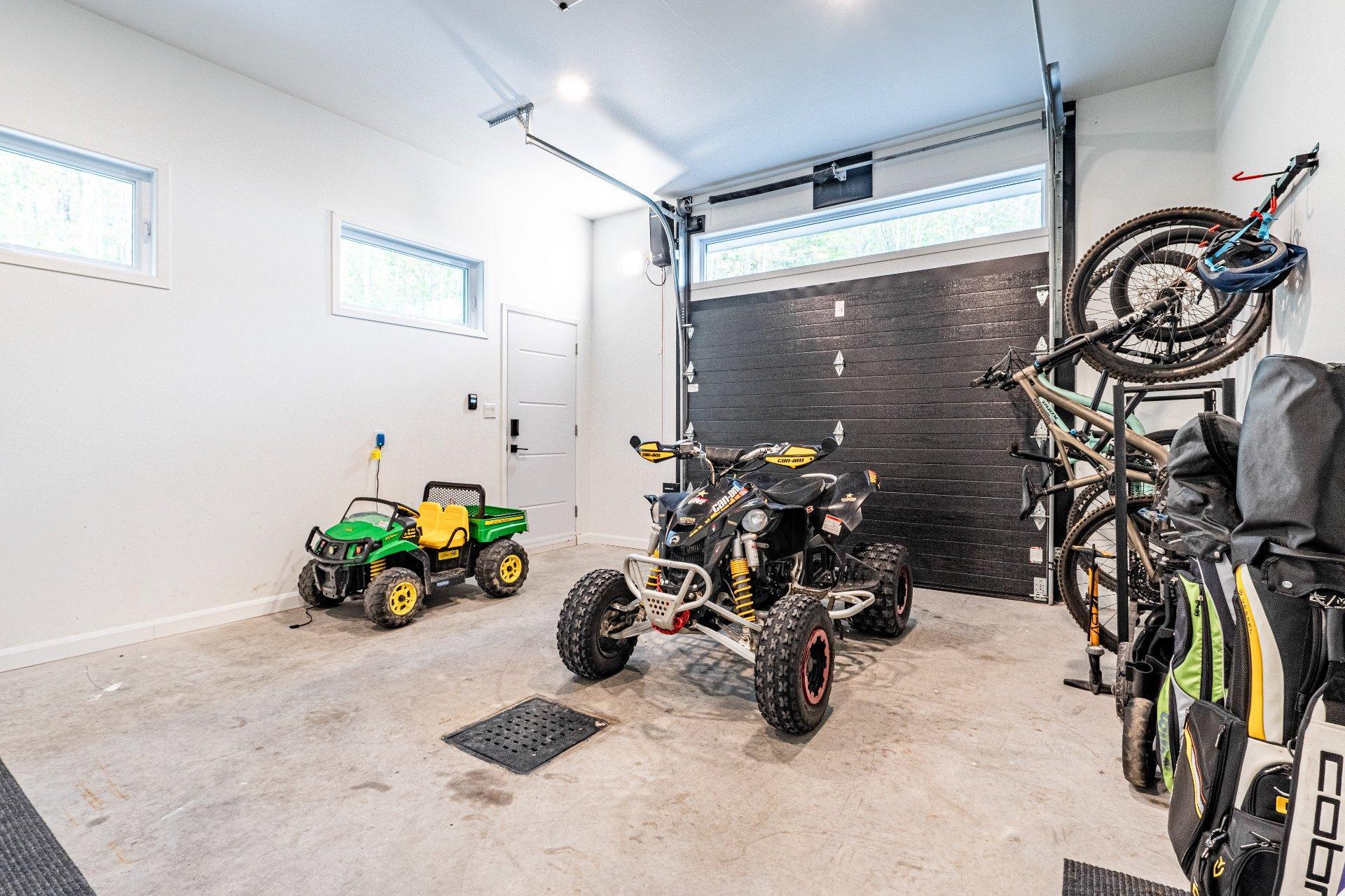 









4535


Ch. de Capelton

,
Hatley - Canton,




QC
J0B2C0


