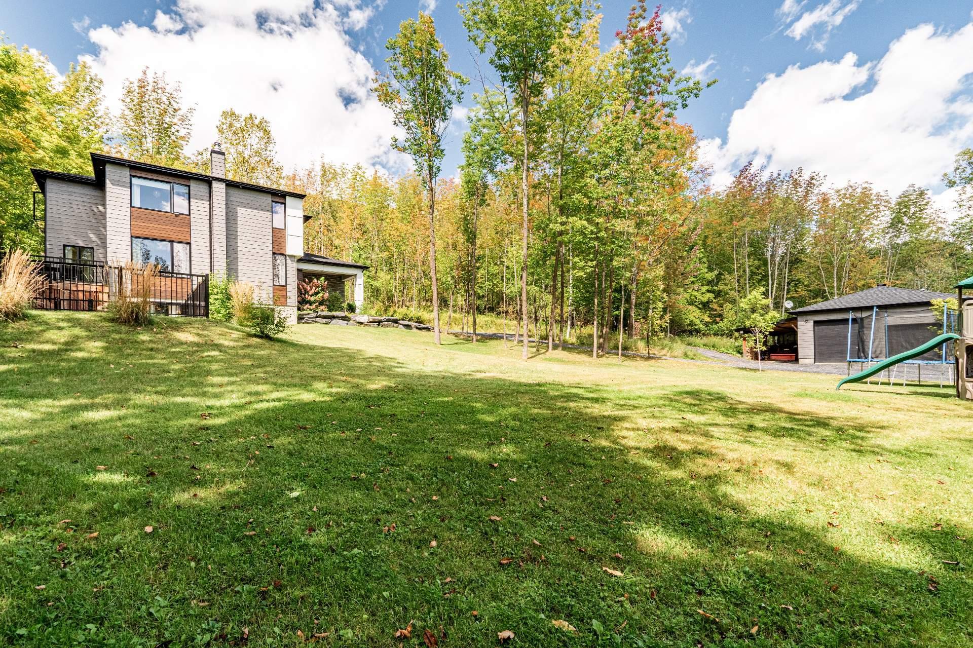 









4535


Ch. de Capelton

,
Hatley - Canton,




QC
J0B2C0


