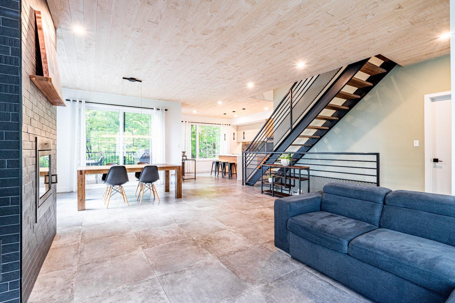 









4535


Ch. de Capelton

,
Hatley - Canton,




QC
J0B2C0

