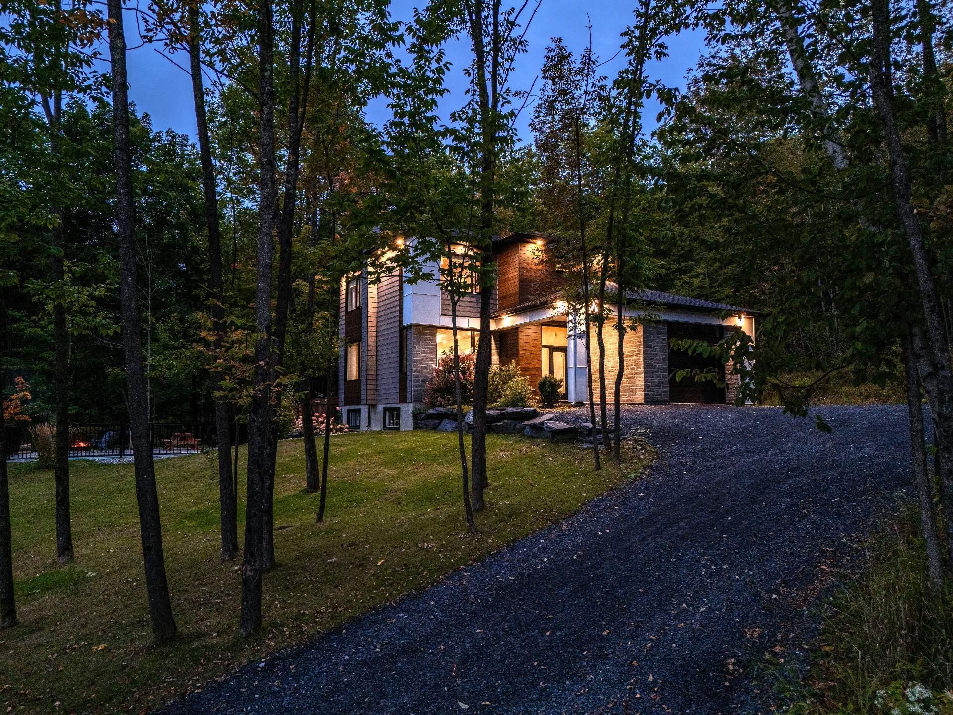 









4535


Ch. de Capelton

,
Hatley - Canton,




QC
J0B2C0

