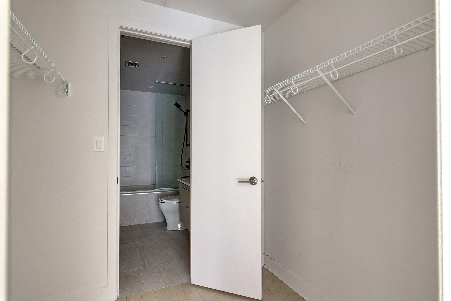 









605


Rue de l'Escale

, 406,
Brossard,




QC
J4Z0T2

