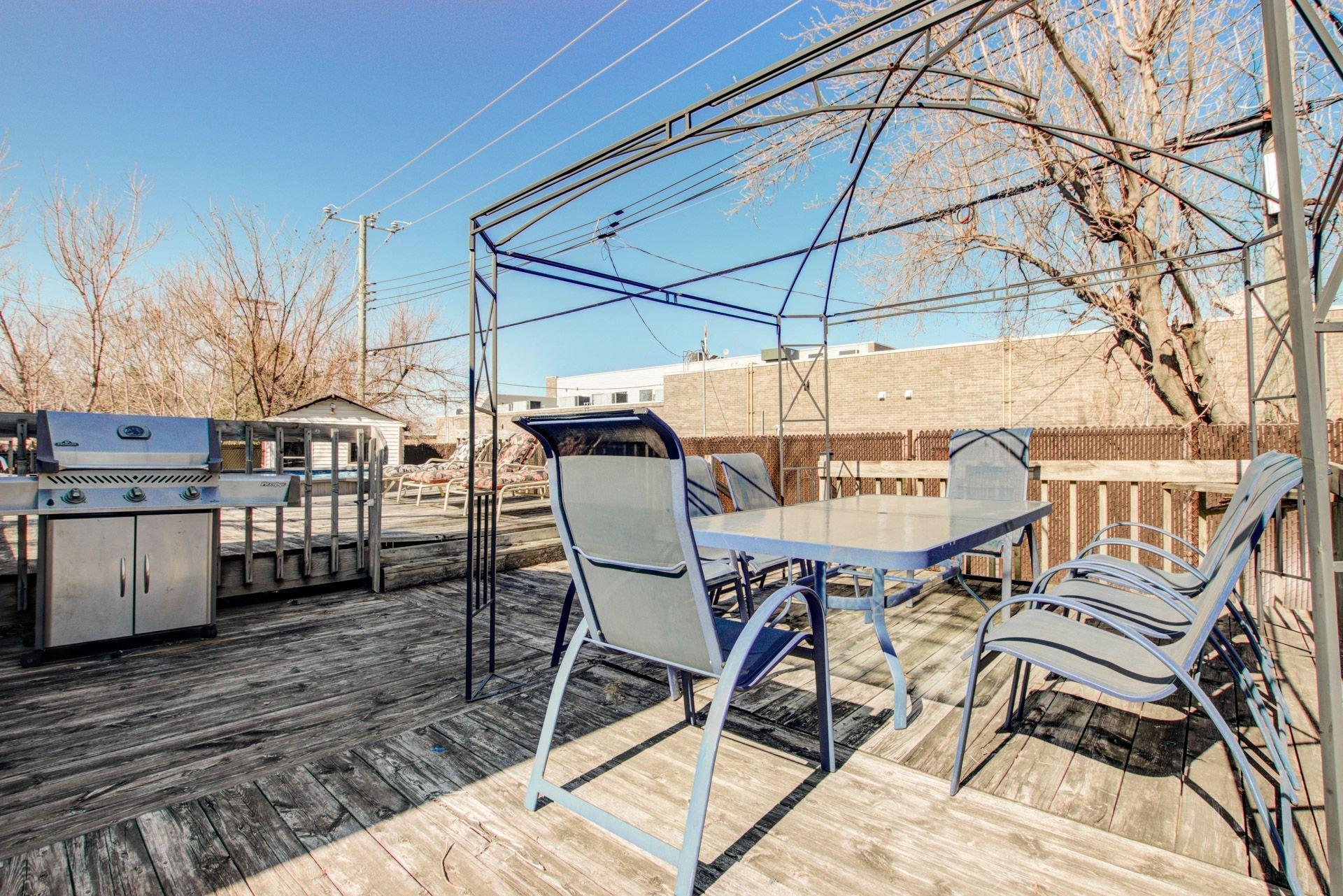 









17142


Rue Thomas-Baillairgé

,
Montréal (Pierrefonds-Roxboro),




QC
H9J3P3

