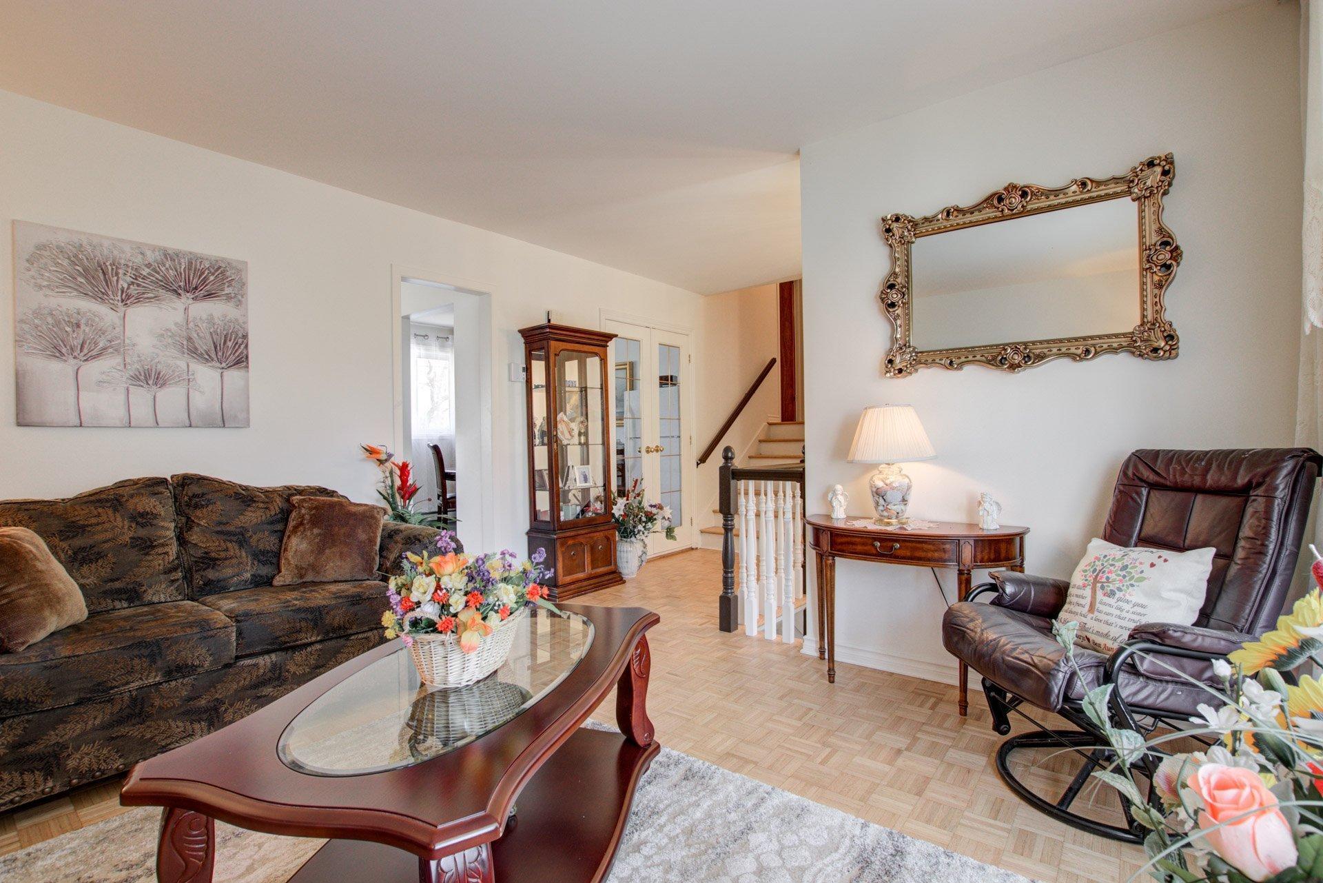 









17142


Rue Thomas-Baillairgé

,
Montréal (Pierrefonds-Roxboro),




QC
H9J3P3

