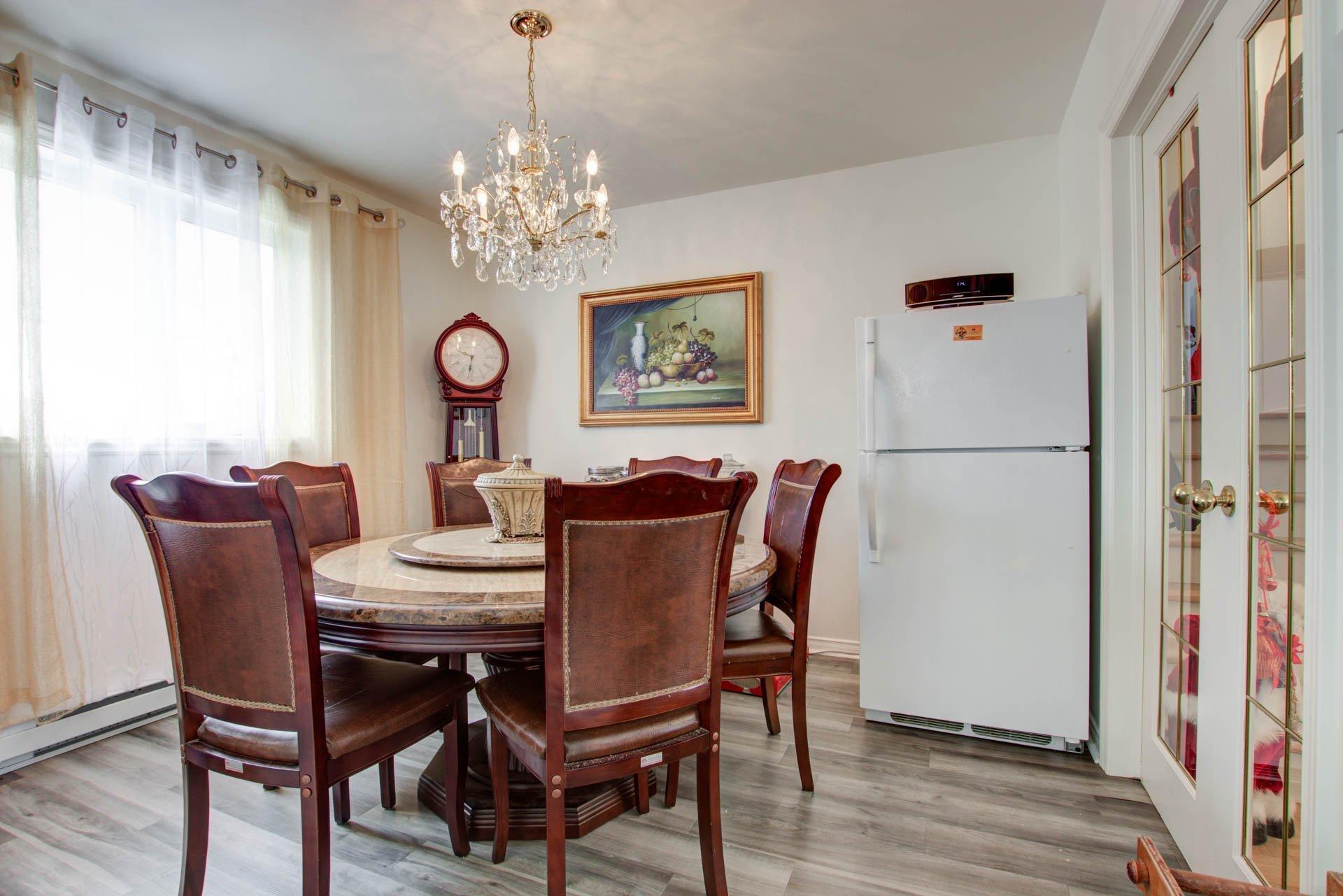 









17142


Rue Thomas-Baillairgé

,
Montréal (Pierrefonds-Roxboro),




QC
H9J3P3

