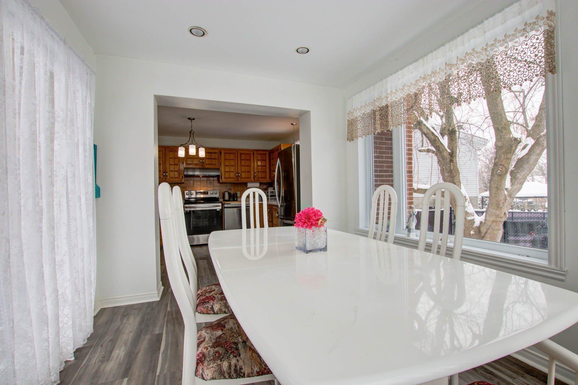 









17142


Rue Thomas-Baillairgé

,
Montréal (Pierrefonds-Roxboro),




QC
H9J3P3

