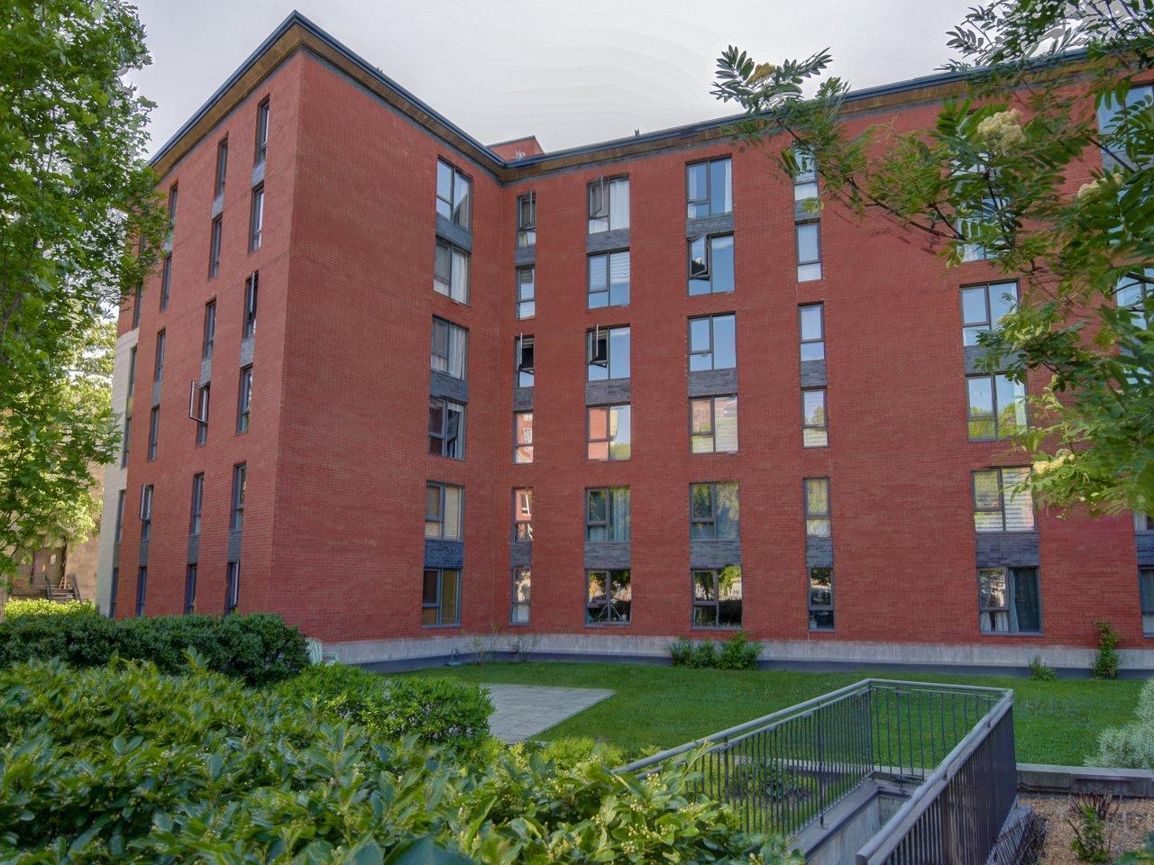 









125


Rue Ontario E.

, 304,
Montréal (Ville-Marie),




QC
H2X1G9

