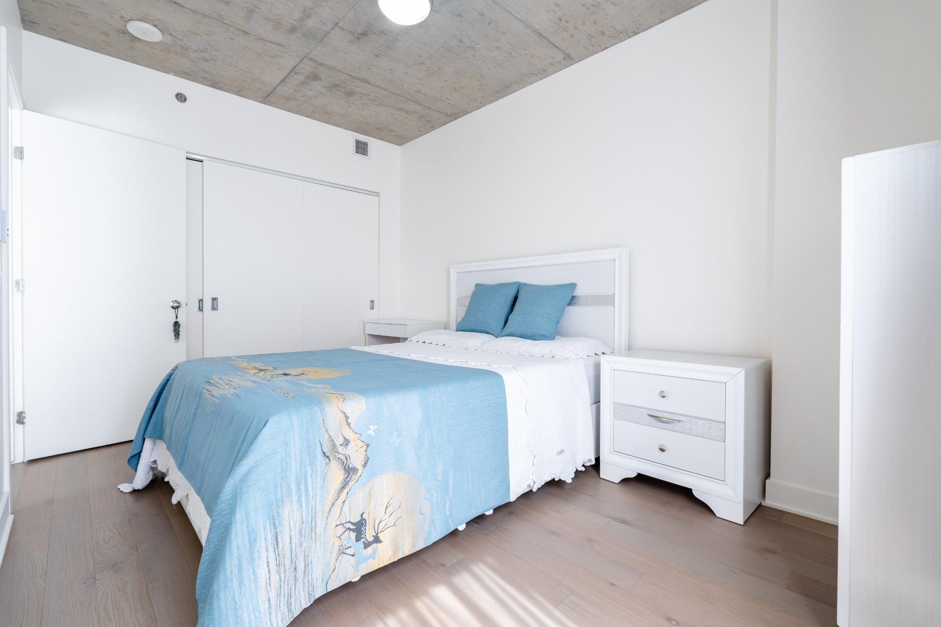 









1414


Rue Chomedey

, 455,
Montréal (Ville-Marie),




QC
H3H0A2

