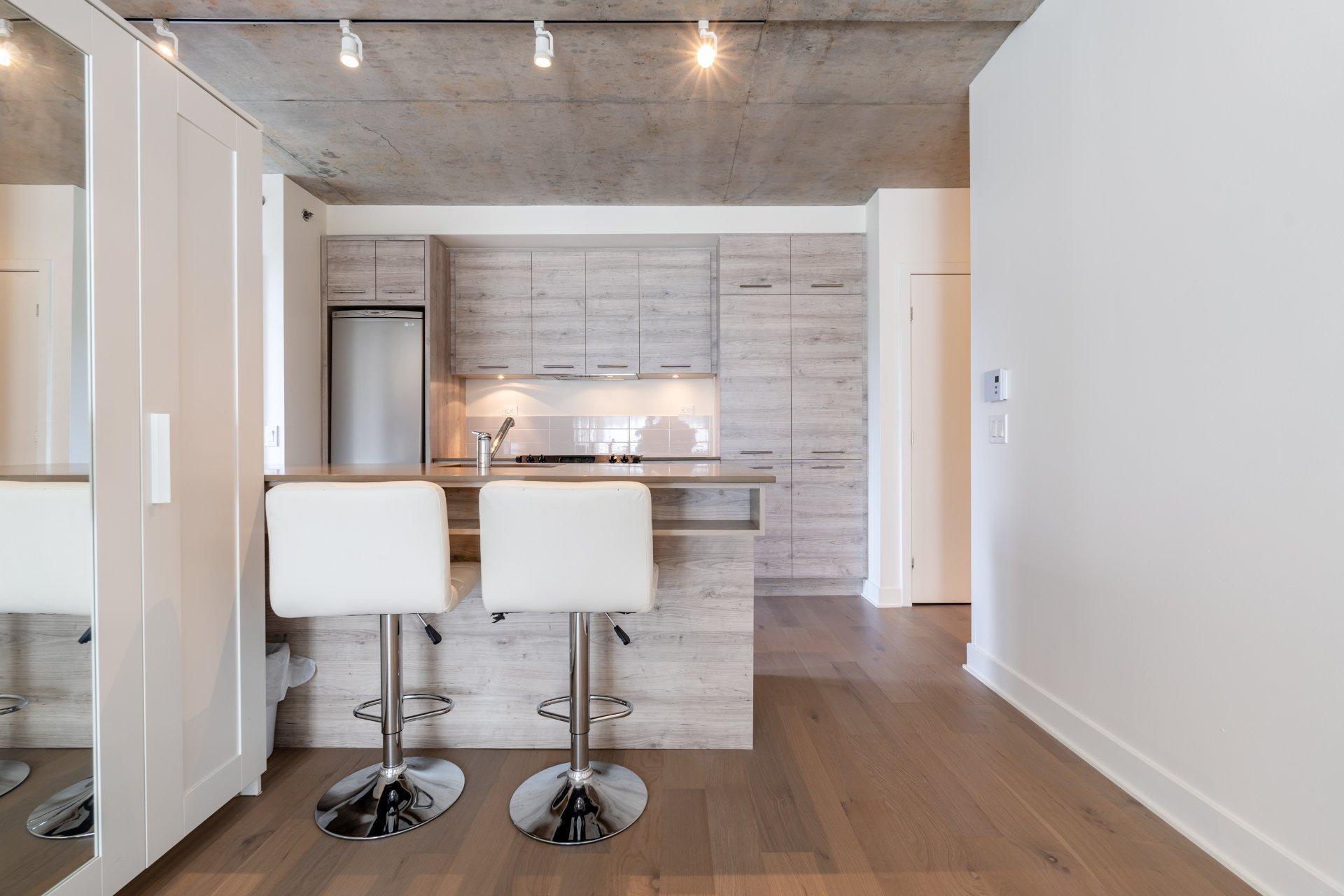 









1414


Rue Chomedey

, 455,
Montréal (Ville-Marie),




QC
H3H0A2

