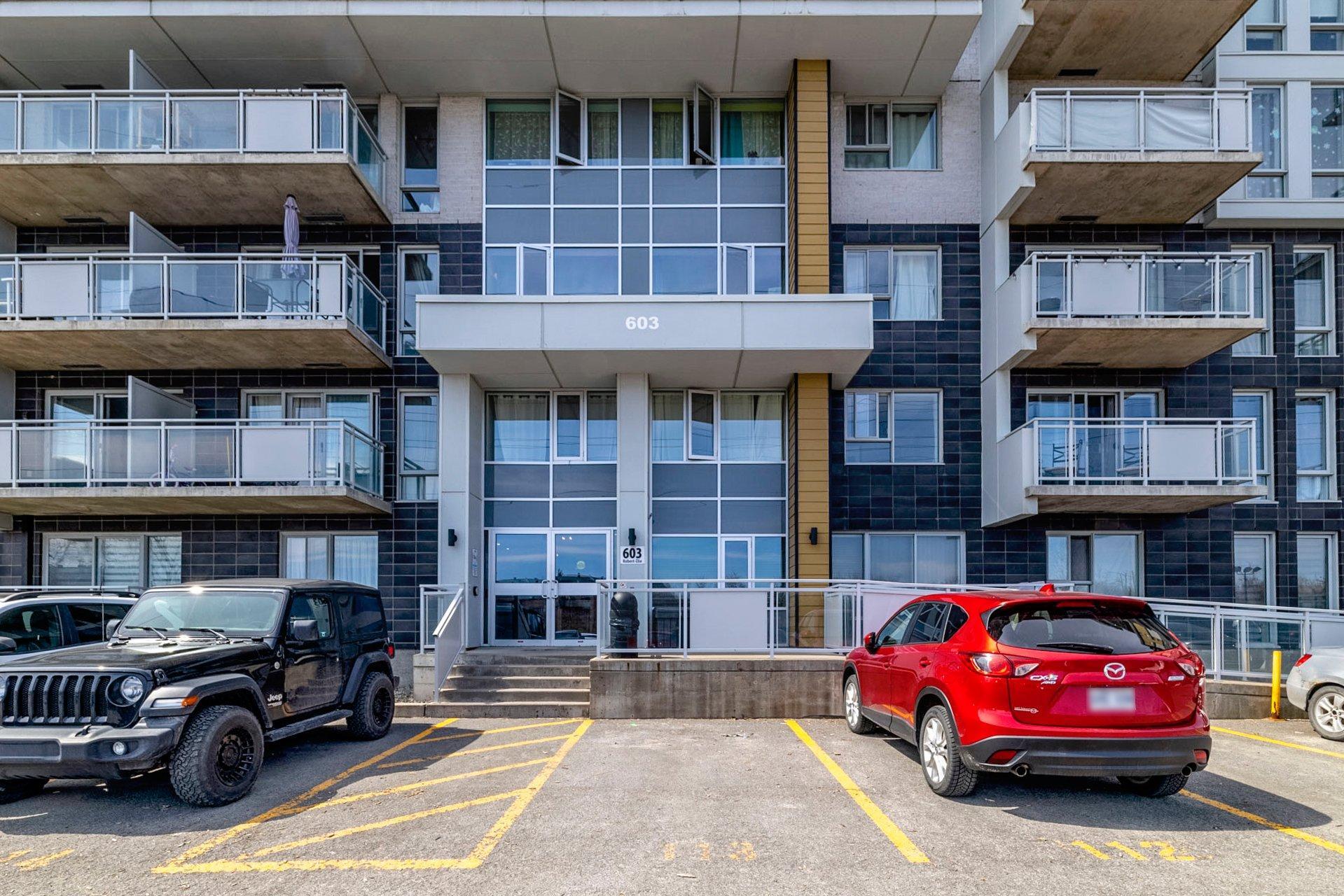 









603


Rue Robert-Élie

, 1602,
Laval (Laval-des-Rapides),




QC
H7N3Y9

