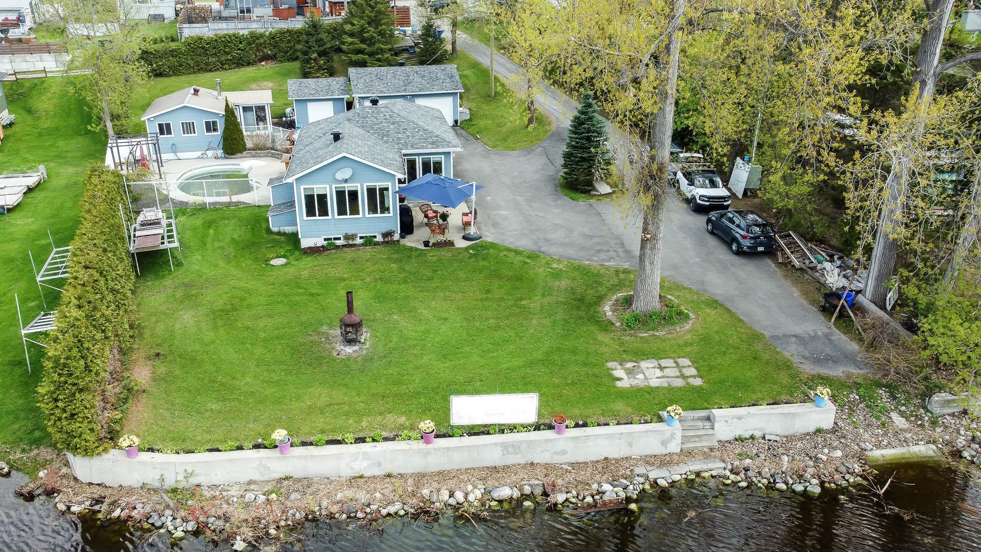 









146


Rue Principale

,
Fassett,




QC
J0V1H0

