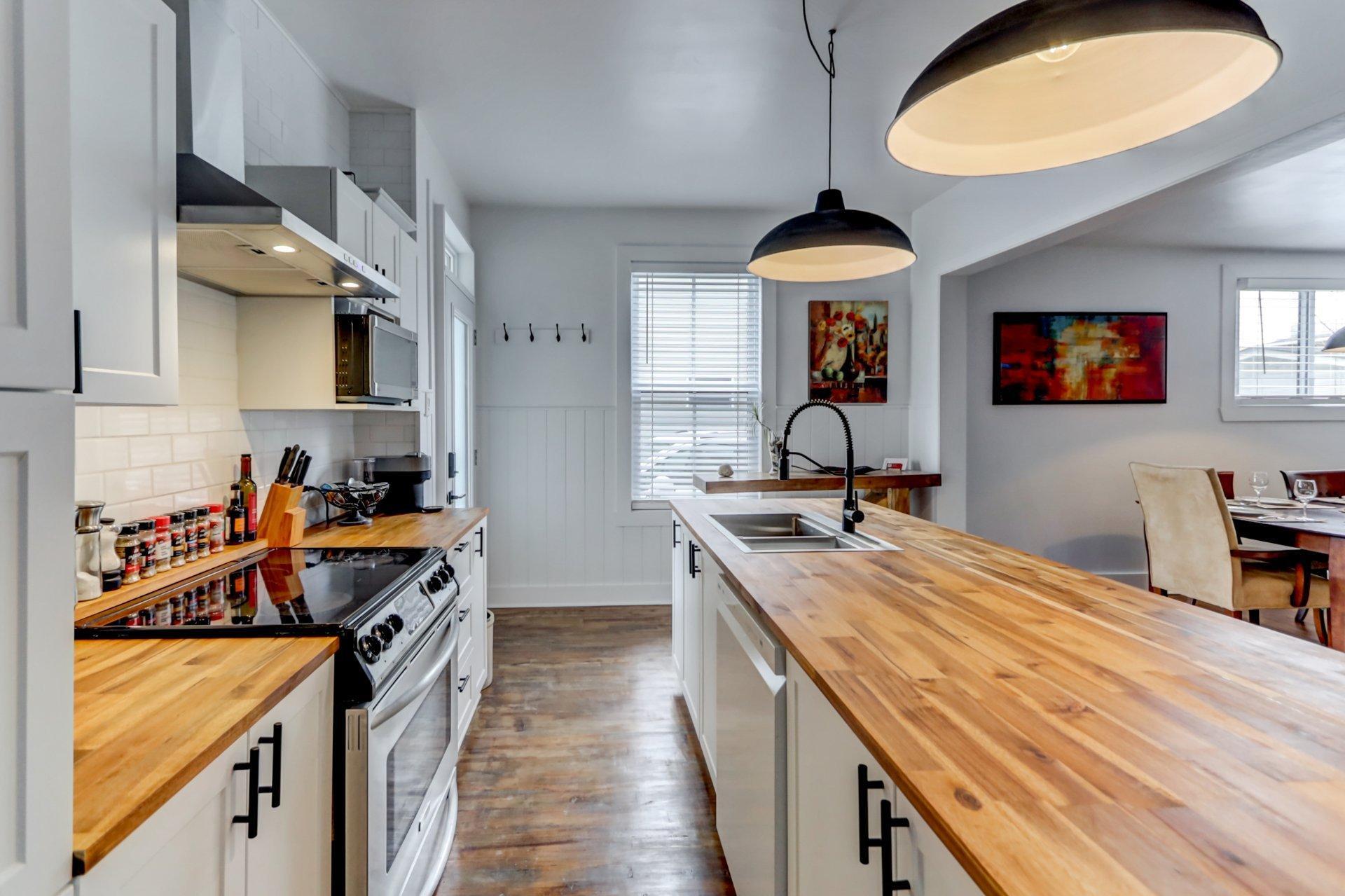 









562


Rue Fournier

,
Saint-Jérôme,




QC
J7Z4V6

