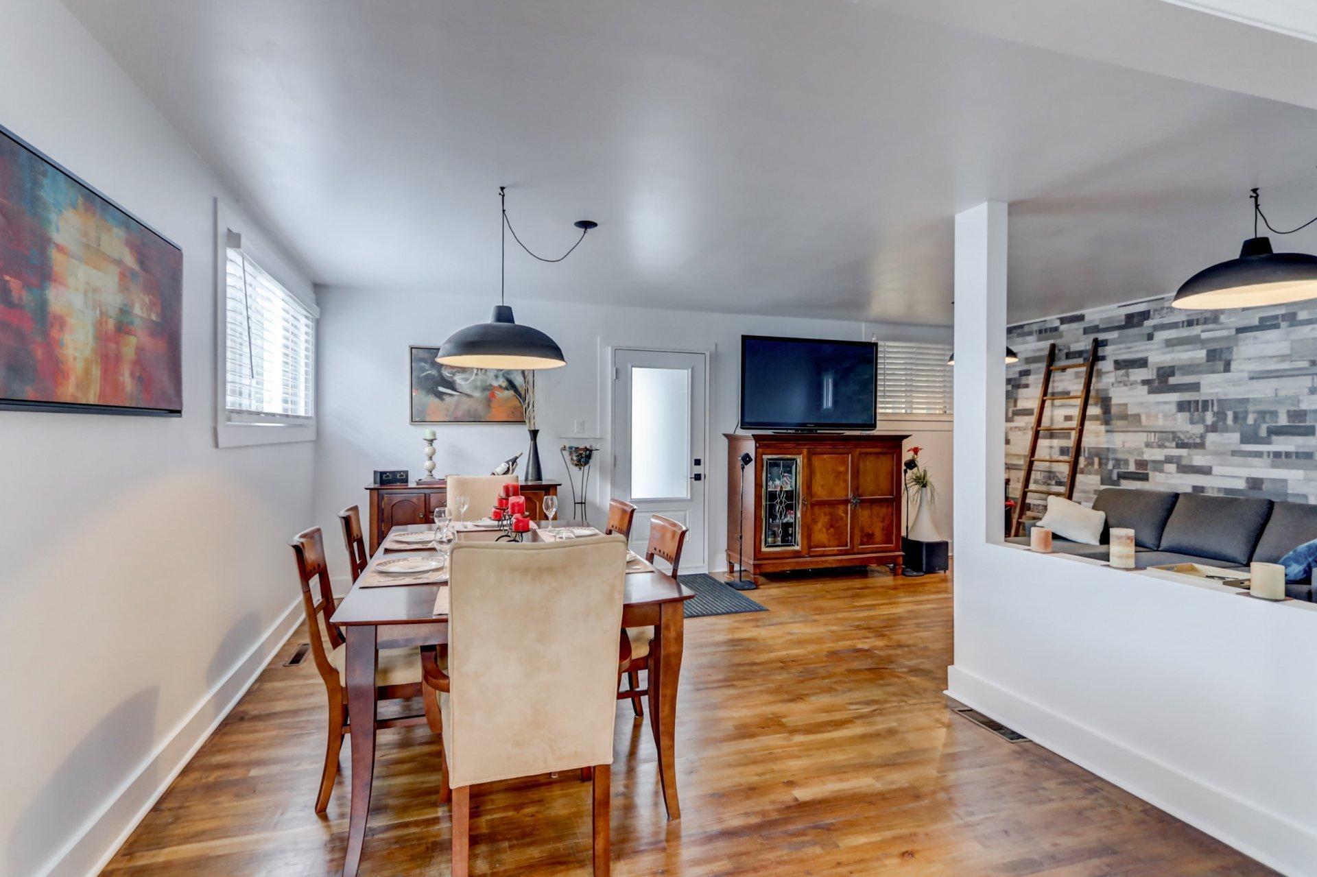 









562


Rue Fournier

,
Saint-Jérôme,




QC
J7Z4V6

