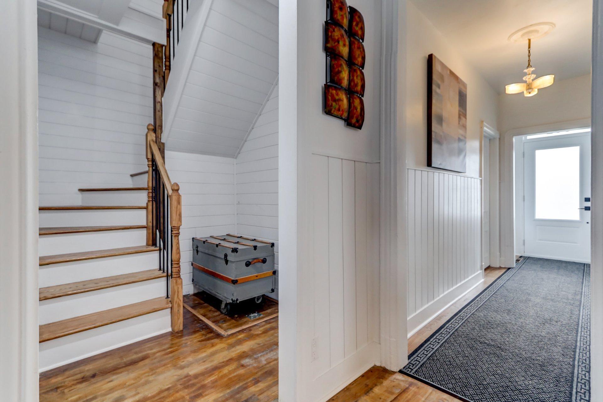 









562


Rue Fournier

,
Saint-Jérôme,




QC
J7Z4V6

