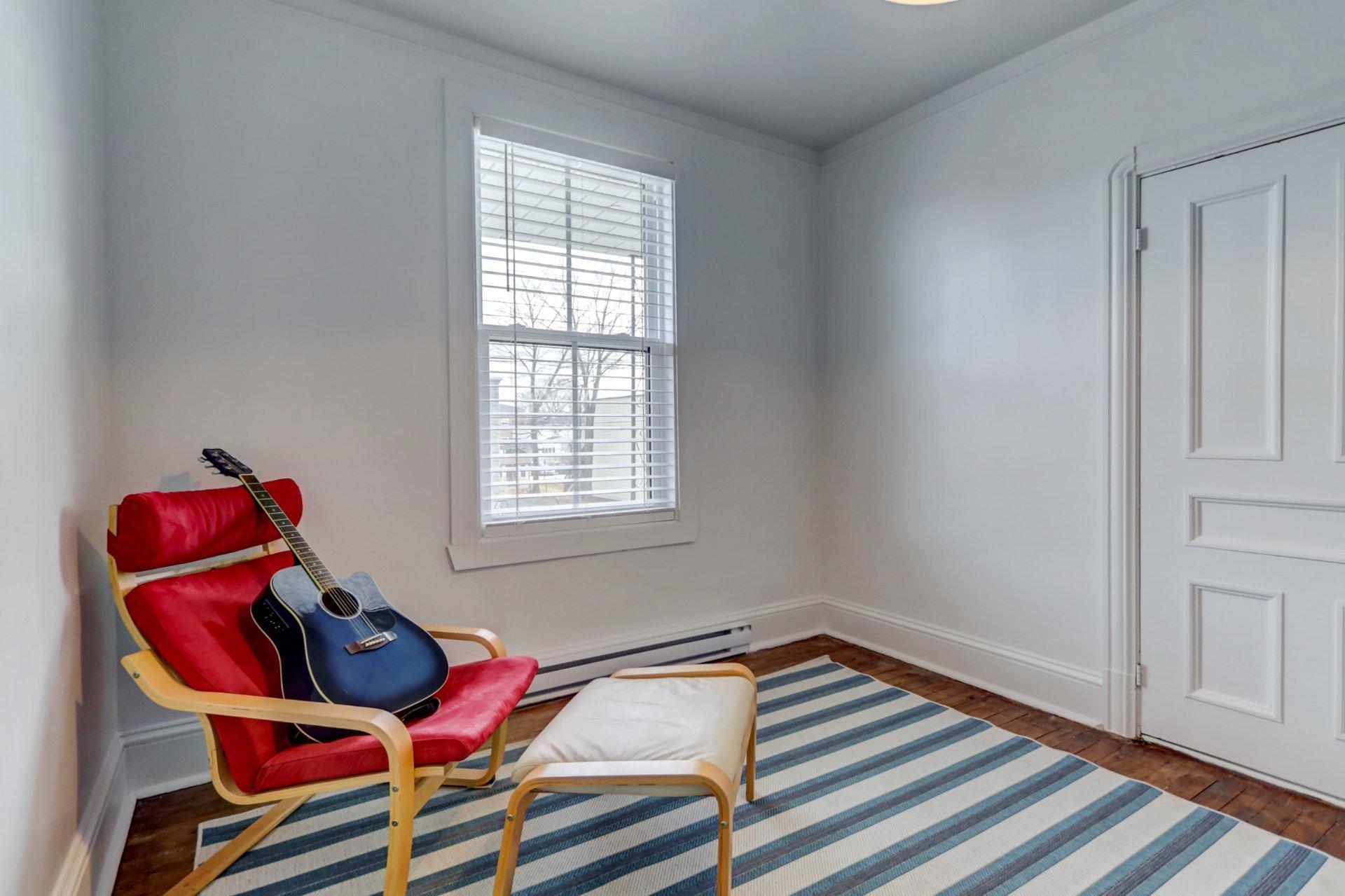 









562


Rue Fournier

,
Saint-Jérôme,




QC
J7Z4V6

