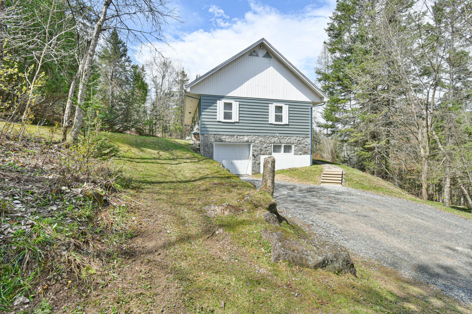 









566


Ch. Forest

,
Saint-Sauveur,




QC
J0R1R7

