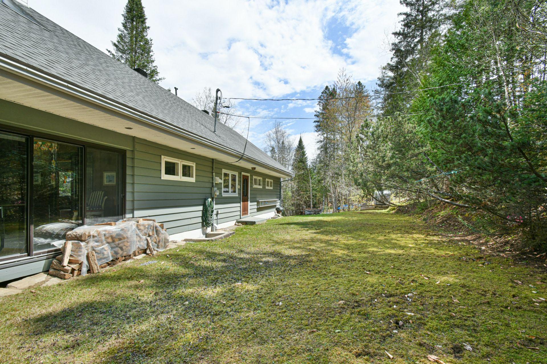 









566


Ch. Forest

,
Saint-Sauveur,




QC
J0R1R7

