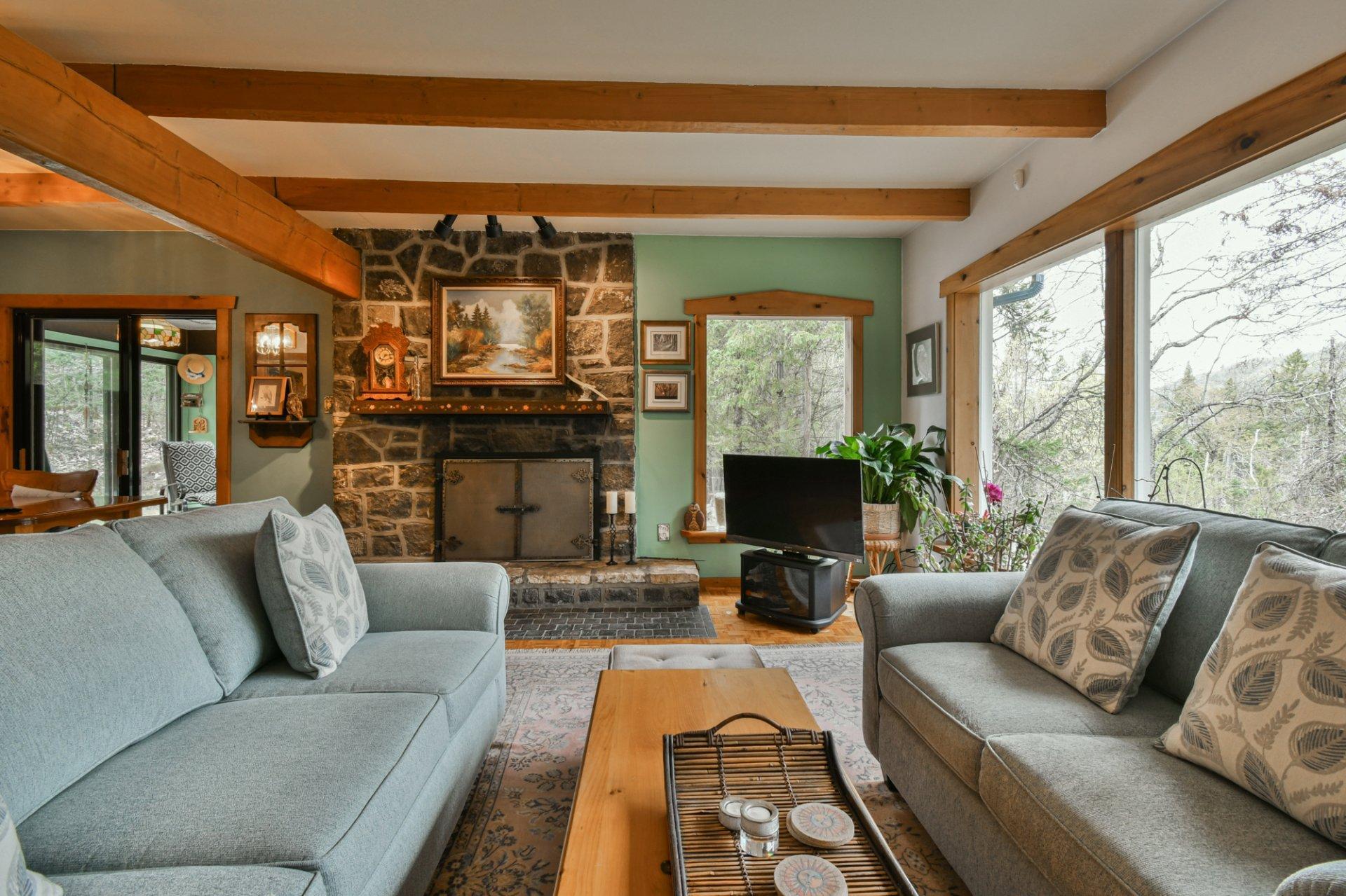 









566


Ch. Forest

,
Saint-Sauveur,




QC
J0R1R7

