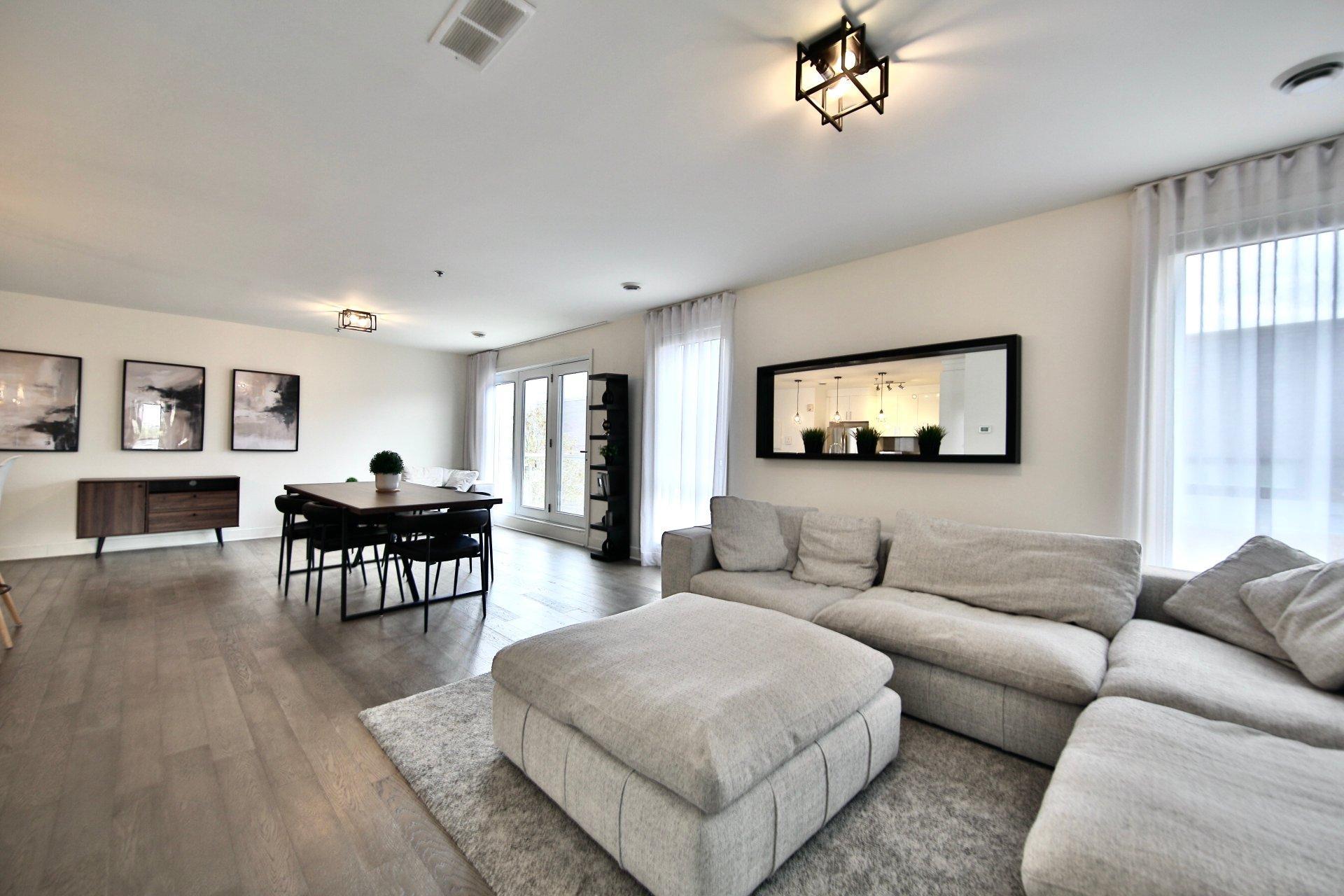 









855


Ch. Tiffin

, 401,
Longueuil (Le Vieux-Longueuil),




QC
J4P3G6

