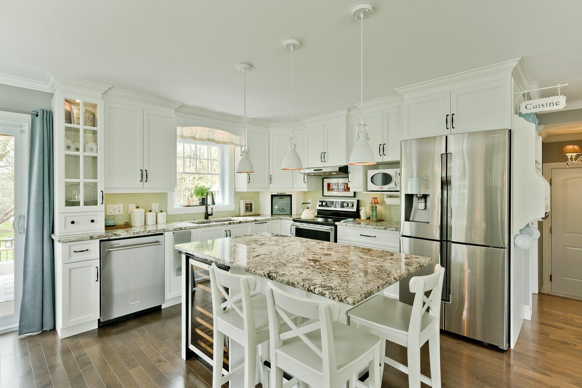 









3324


Rue Générations

,
Sherbrooke (Brompton/Rock Forest/Saint-Élie/Deauville),




QC
J1N0P9

