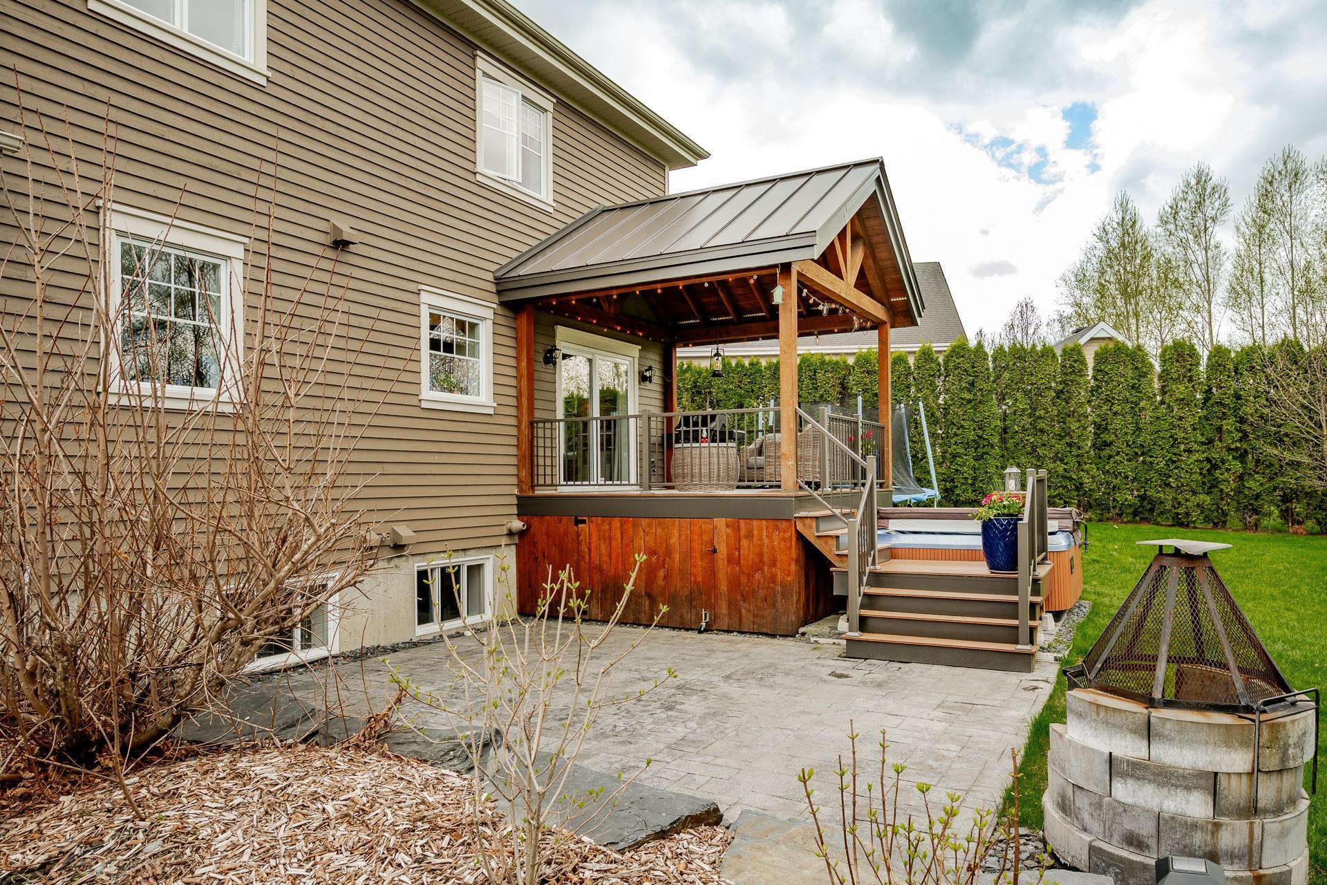 









3324


Rue Générations

,
Sherbrooke (Brompton/Rock Forest/Saint-Élie/Deauville),




QC
J1N0P9

