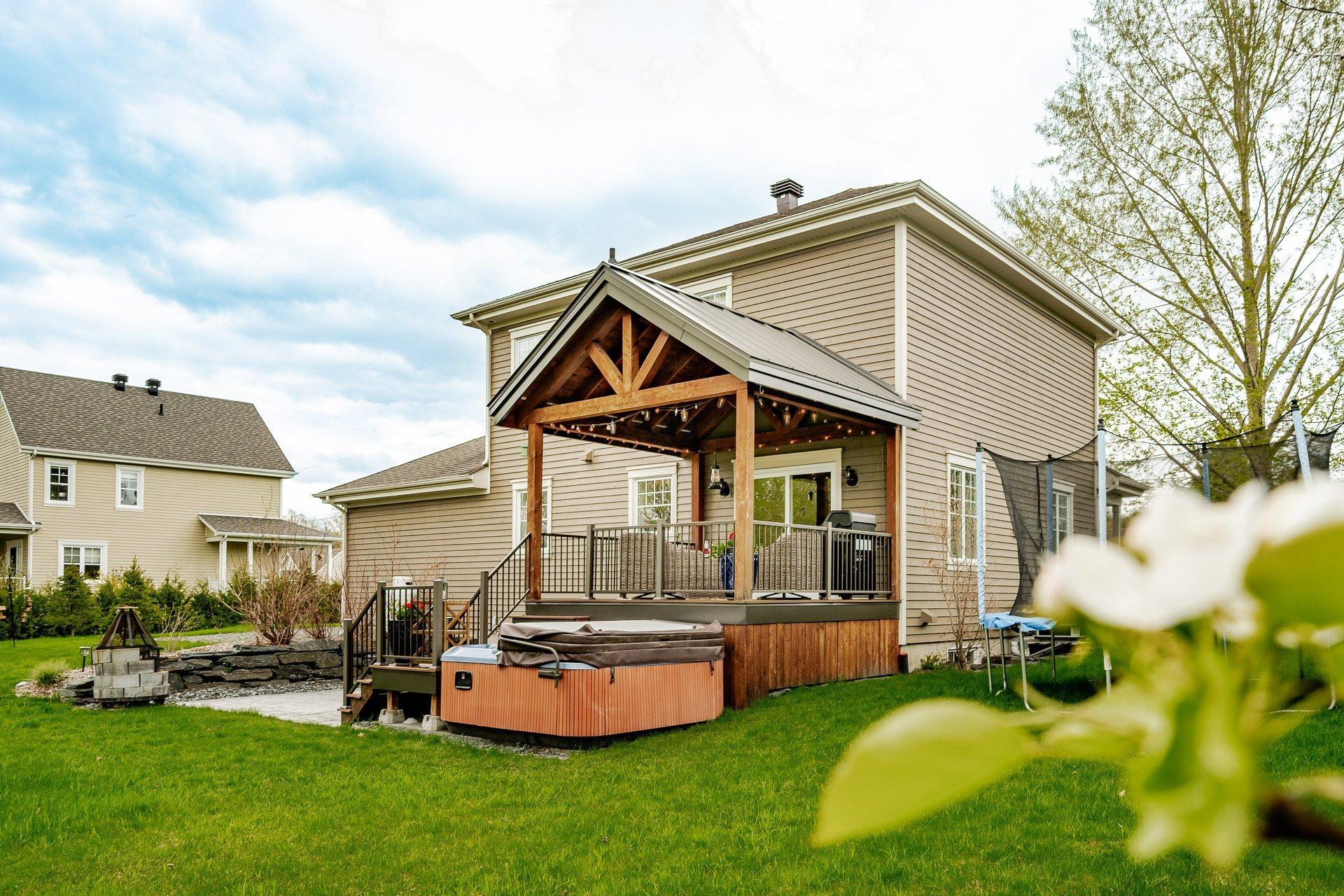 









3324


Rue Générations

,
Sherbrooke (Brompton/Rock Forest/Saint-Élie/Deauville),




QC
J1N0P9

