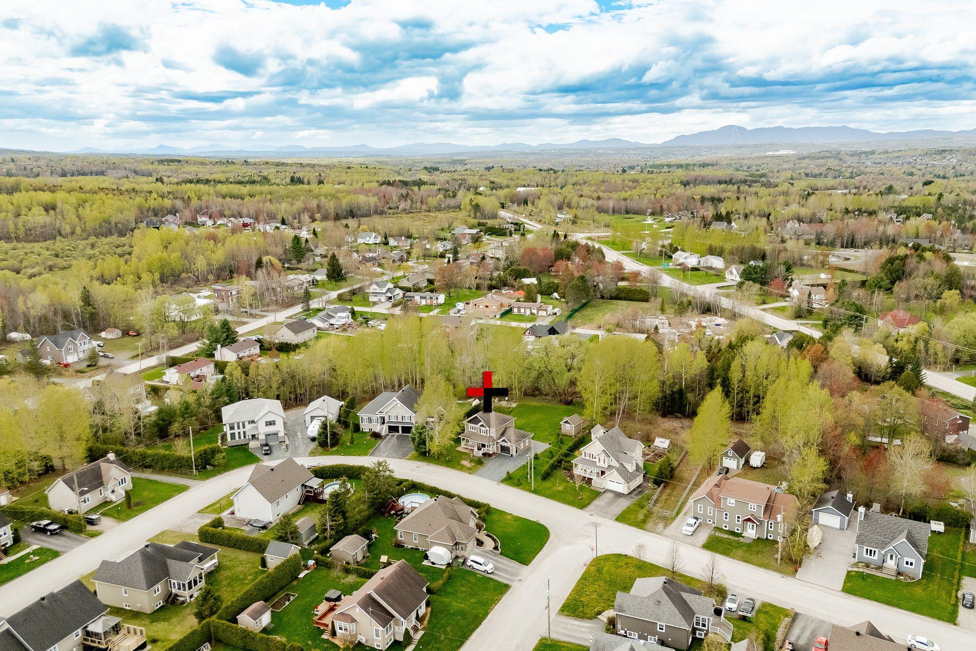 









3324


Rue Générations

,
Sherbrooke (Brompton/Rock Forest/Saint-Élie/Deauville),




QC
J1N0P9

