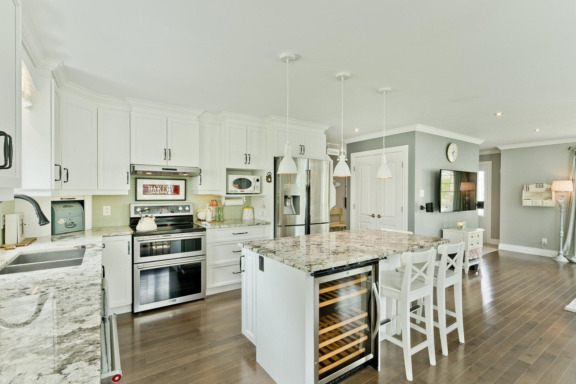 









3324


Rue Générations

,
Sherbrooke (Brompton/Rock Forest/Saint-Élie/Deauville),




QC
J1N0P9

