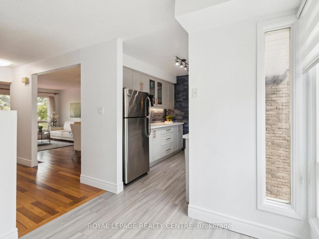 









915


Inverhouse

Drive, 69,
Mississauga,




ON
L5J 4B2


