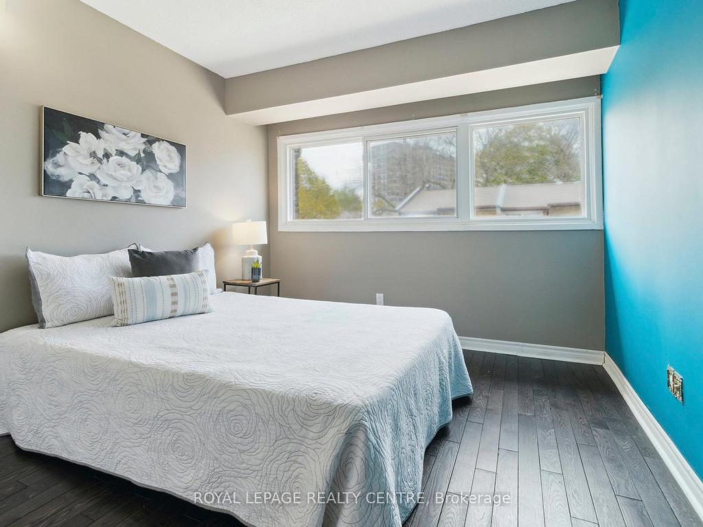 









915


Inverhouse

Drive, 69,
Mississauga,




ON
L5J 4B2

