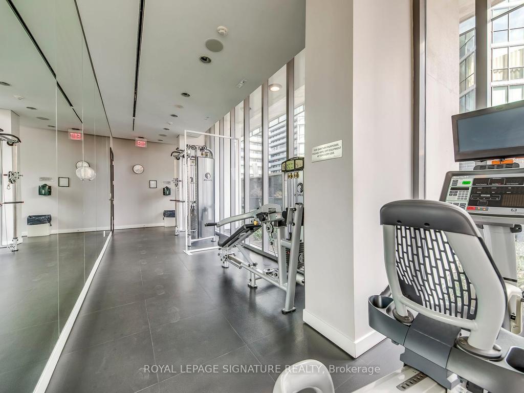 









33


Charles

Street East, 2009,
Toronto,




ON
M4Y 1R9

