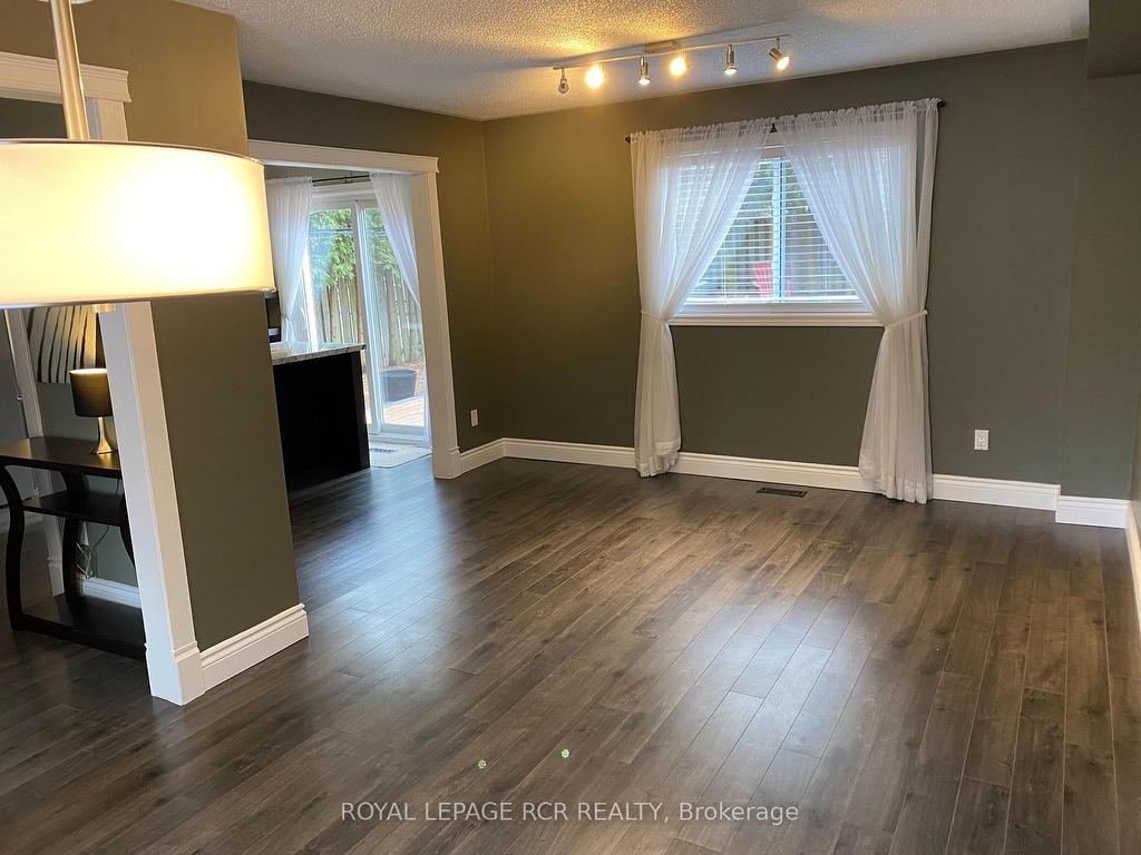 









128


Elaine

Drive,
Orangeville,




ON
L9W 4S1

