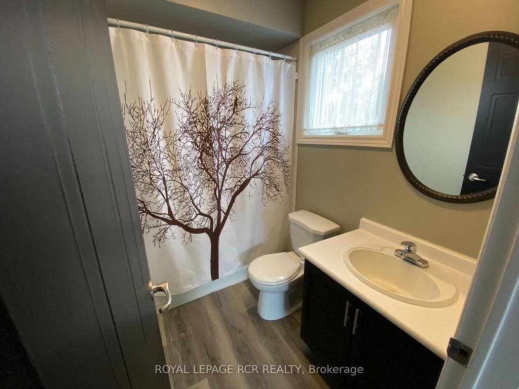 









128


Elaine

Drive,
Orangeville,




ON
L9W 4S1

