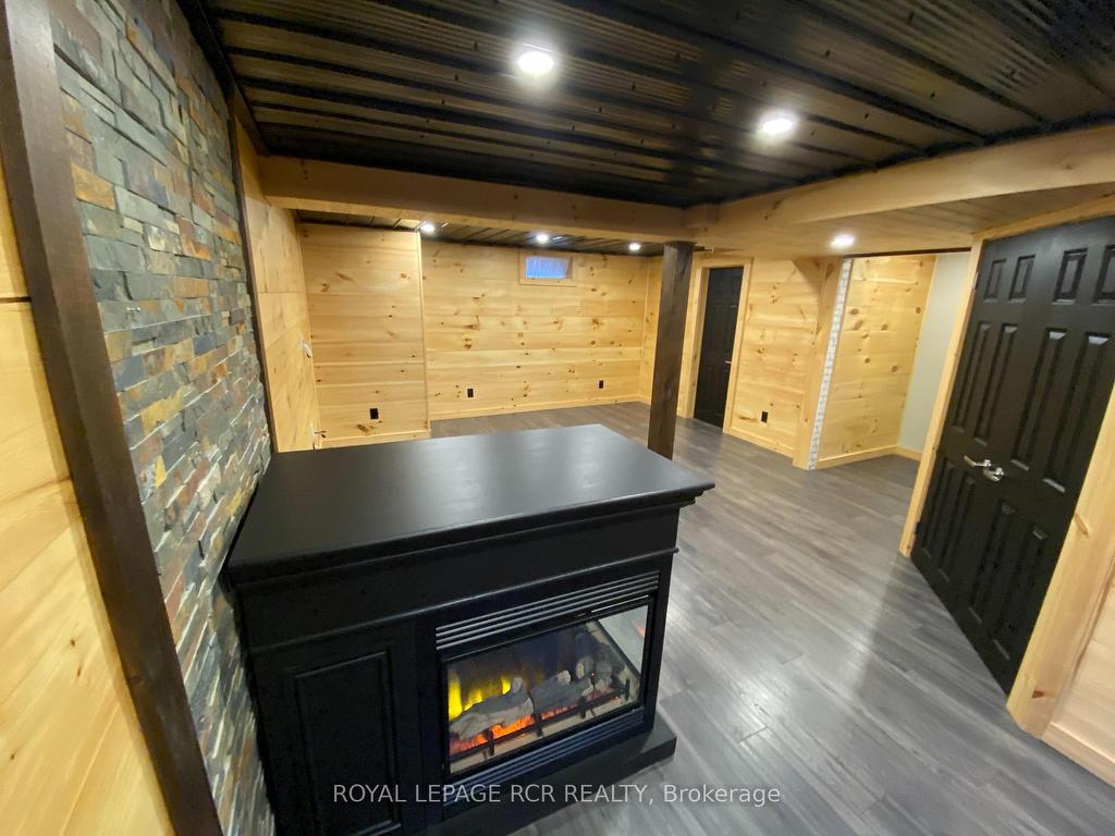 









128


Elaine

Drive,
Orangeville,




ON
L9W 4S1

