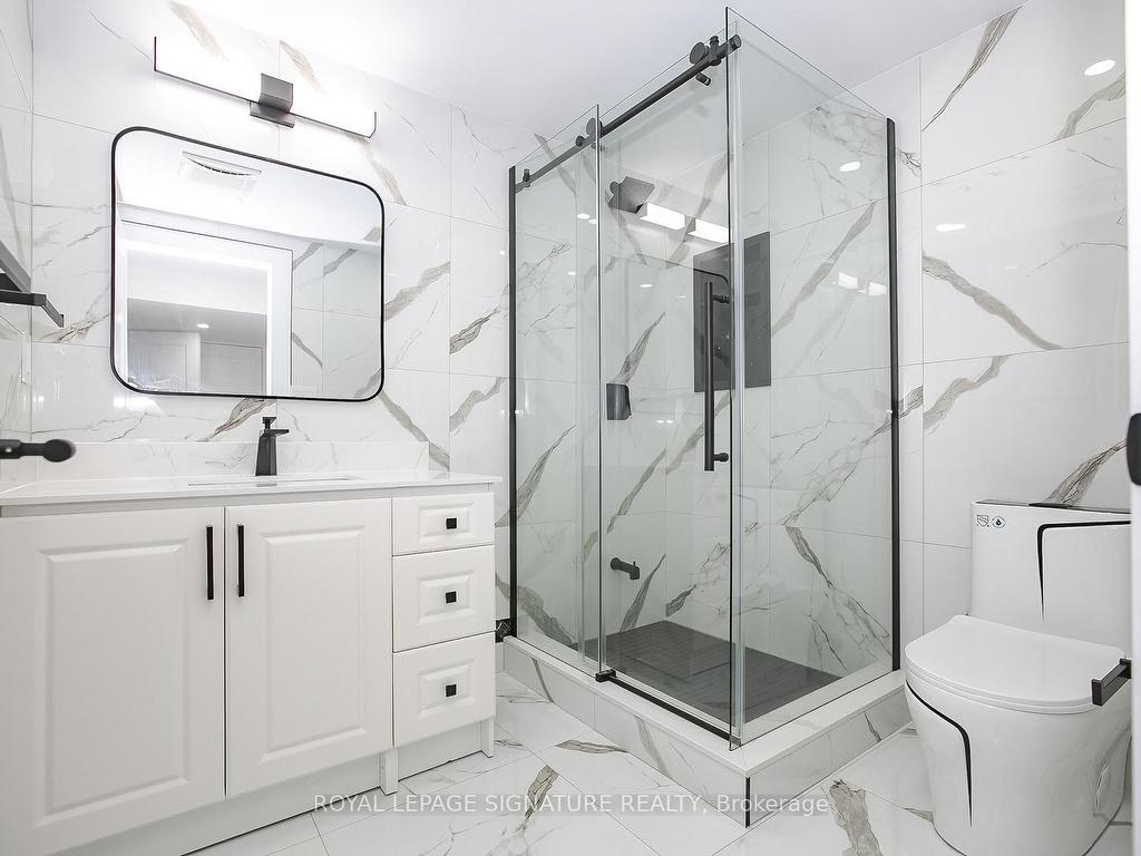 









633


Green Meadow

Crescent North,
Waterloo,




ON
N2V 1E1

