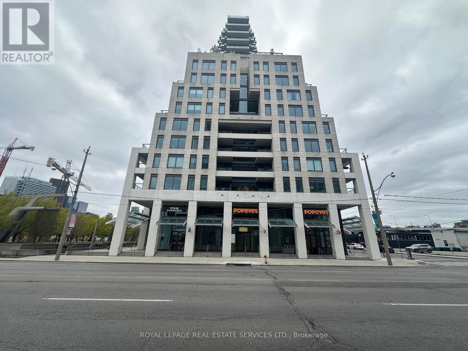 












5 - 192 QUEENS QUAY E

,
Toronto,




Ontario
M5A0C8

