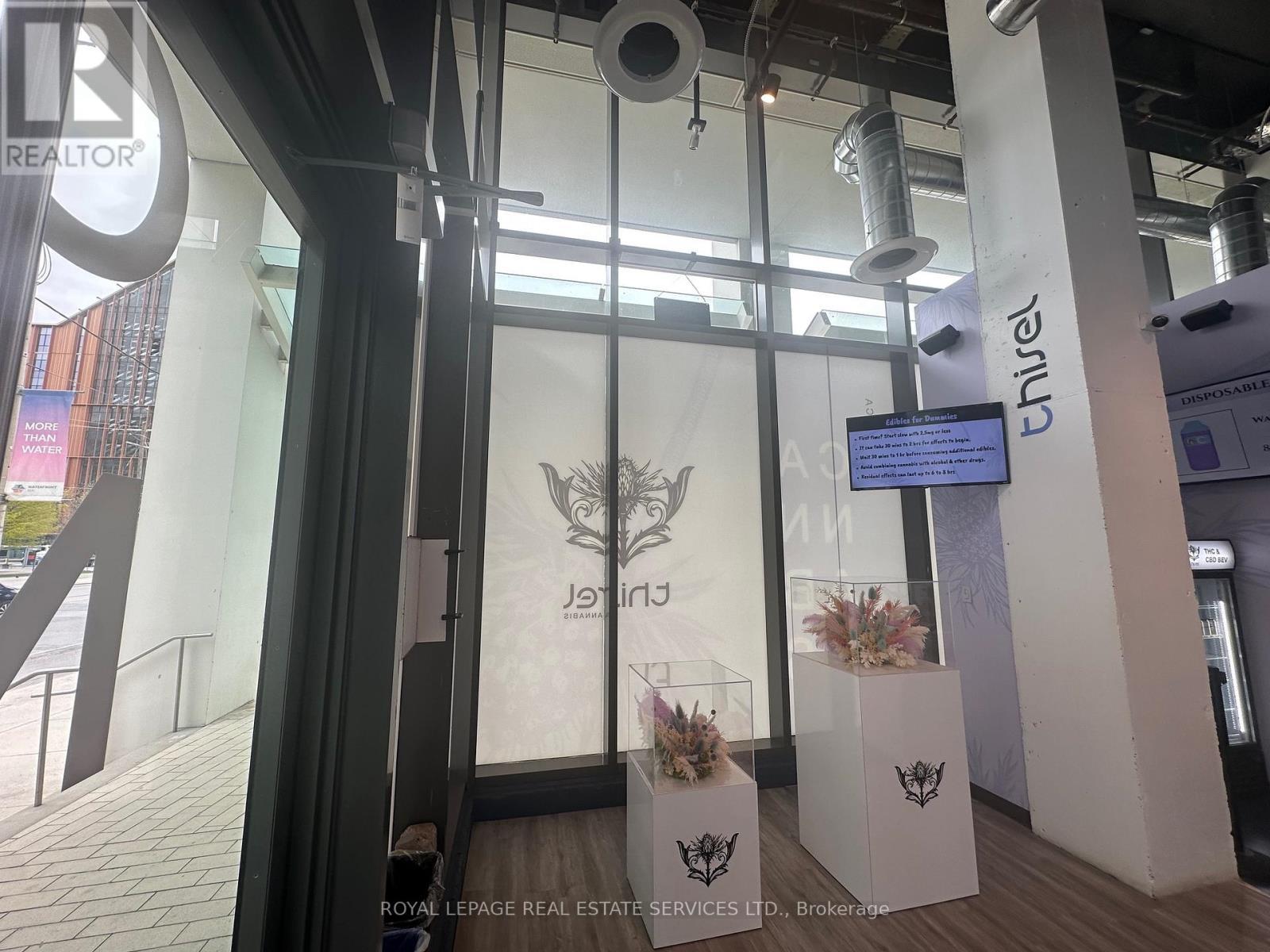 












5 - 192 QUEENS QUAY E

,
Toronto,




Ontario
M5A0C8

