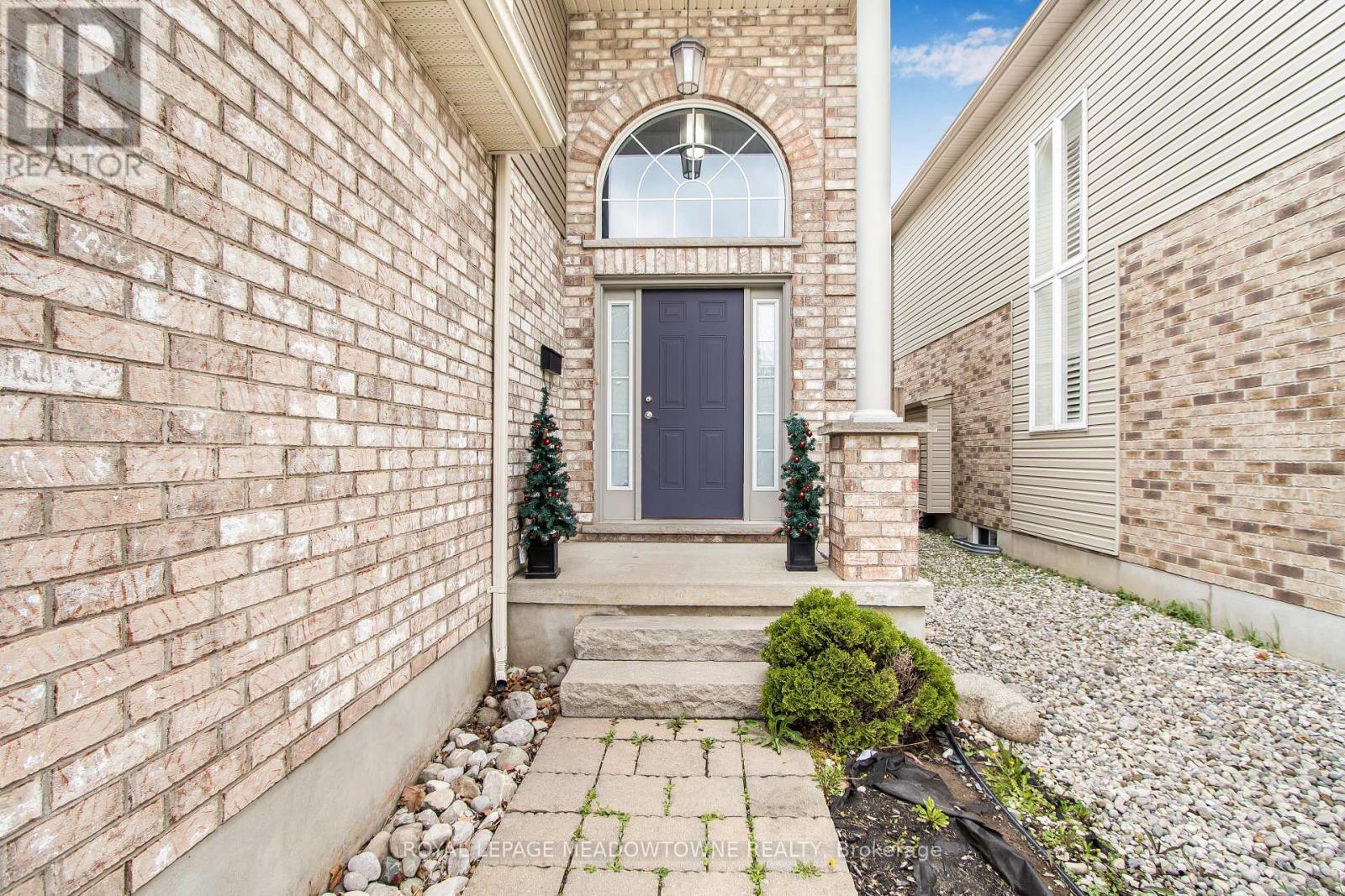 












1162 SMITHER ROAD

,
London North,




Ontario
N6G5R8

