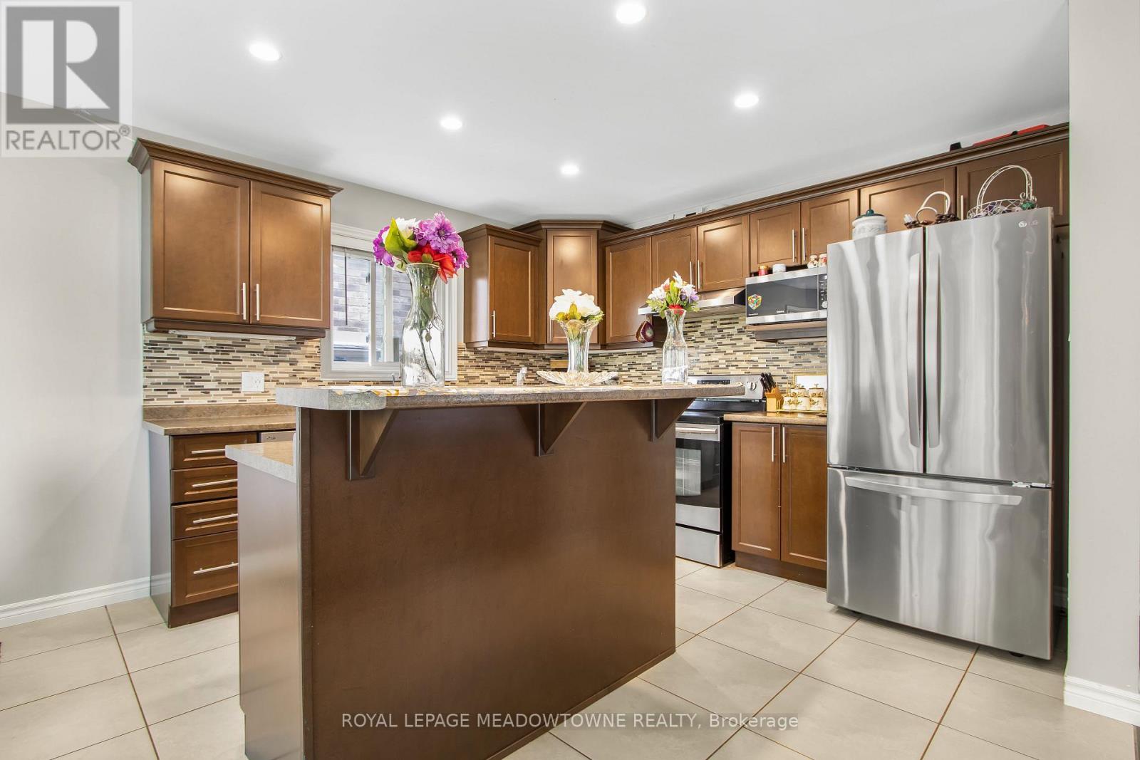 












1162 SMITHER ROAD

,
London North,




Ontario
N6G5R8

