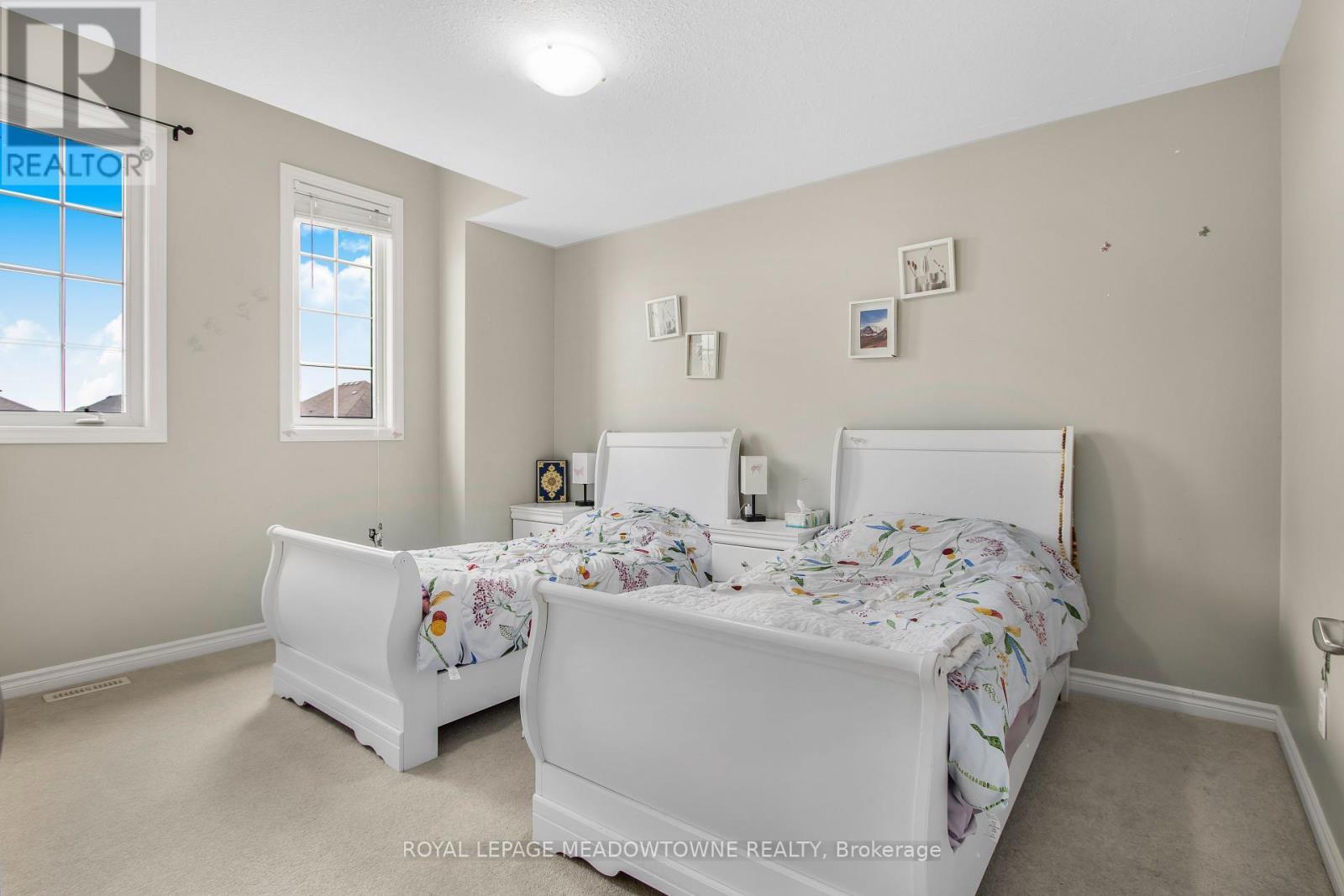












1162 SMITHER ROAD

,
London North,




Ontario
N6G5R8

