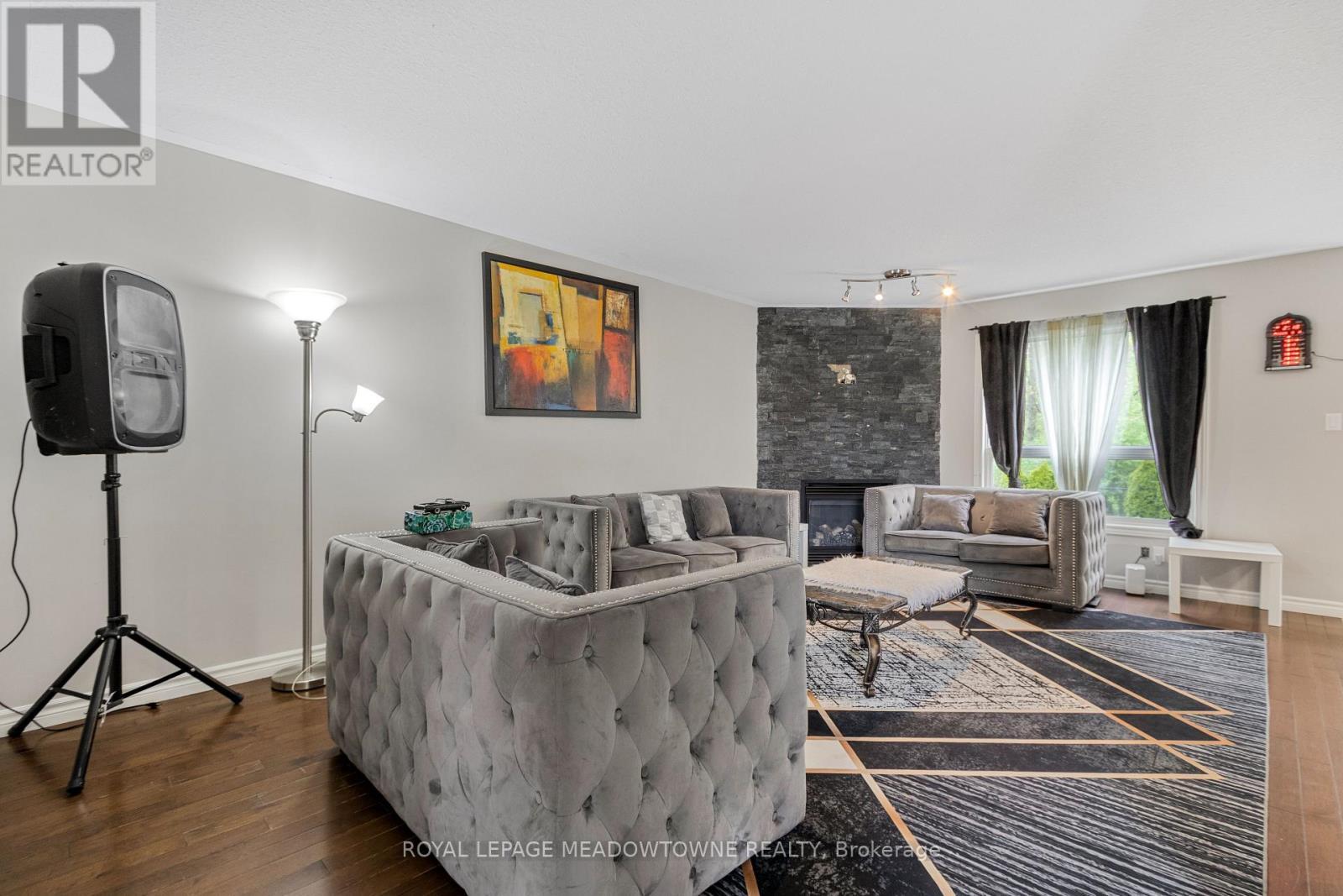 












1162 SMITHER ROAD

,
London North,




Ontario
N6G5R8


