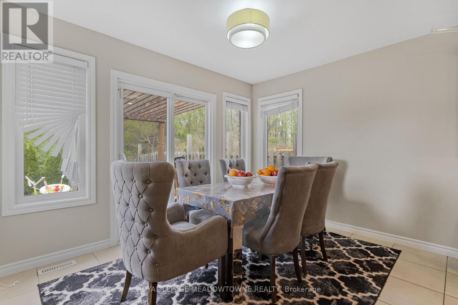 












1162 SMITHER ROAD

,
London North,




Ontario
N6G5R8

