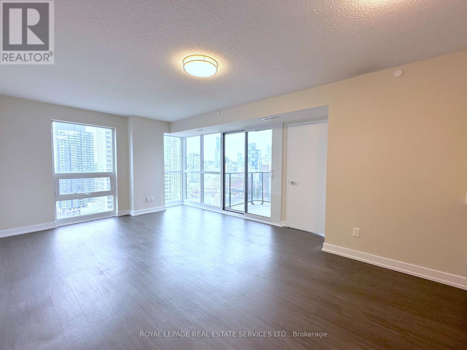












2402 - 561 SHERBOURNE STREET

,
Toronto,




Ontario
M4X0A1

